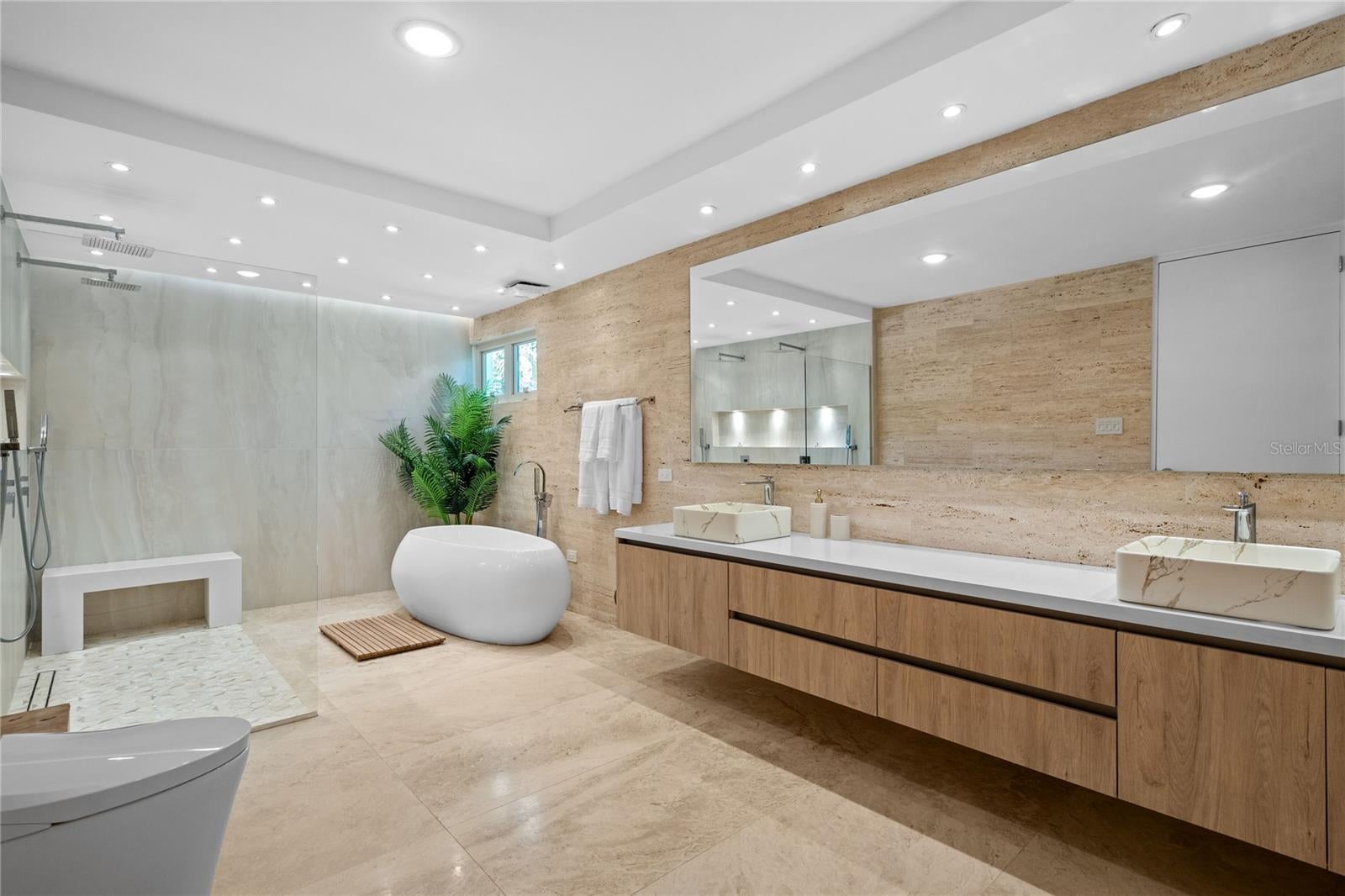DORADO BEACH EAST - Residential
