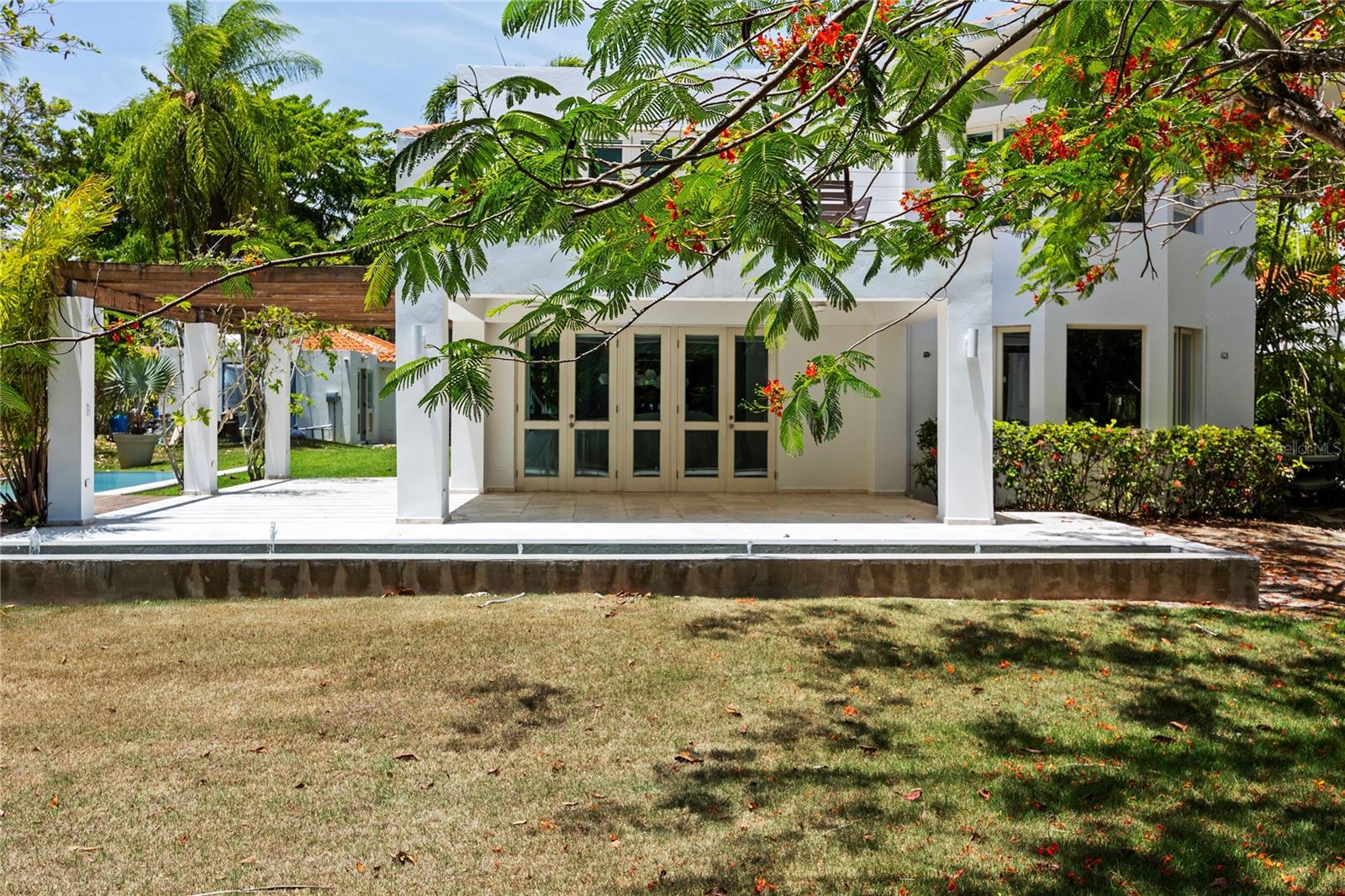 DORADO BEACH EAST - Residential