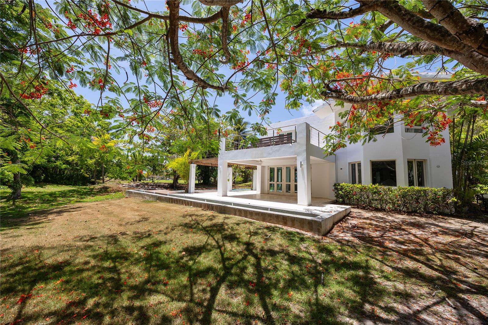 DORADO BEACH EAST - Residential