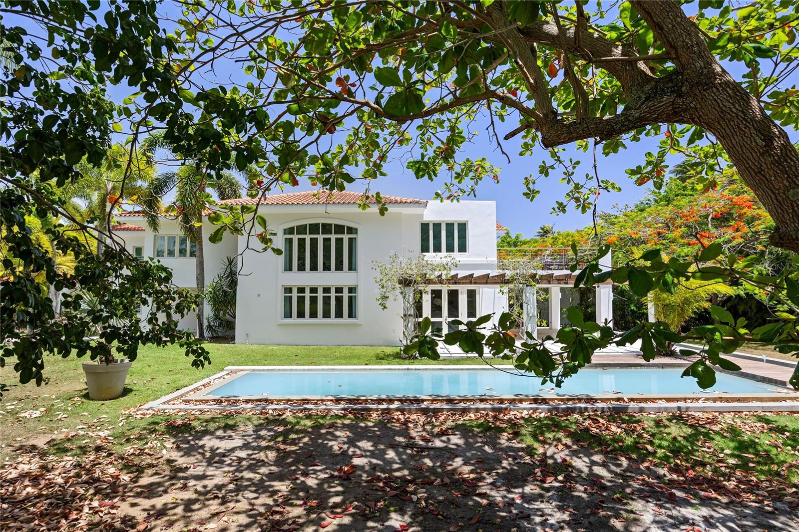 DORADO BEACH EAST - Residential