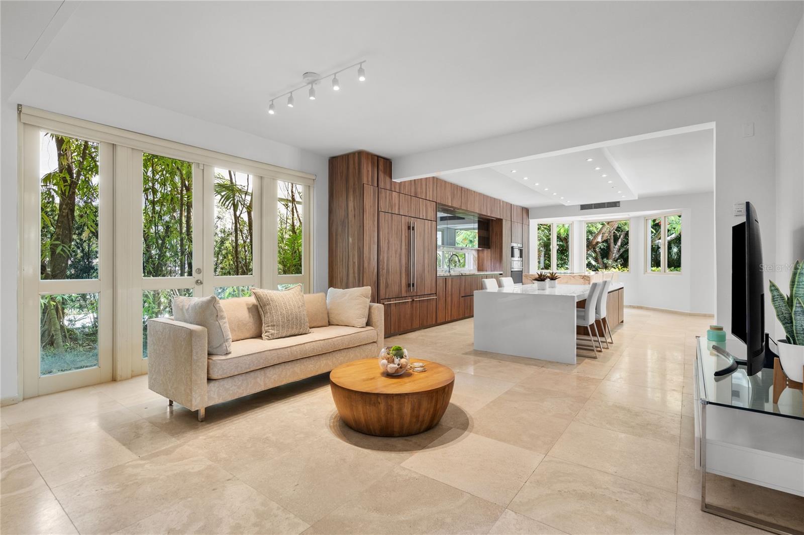 DORADO BEACH EAST - Residential