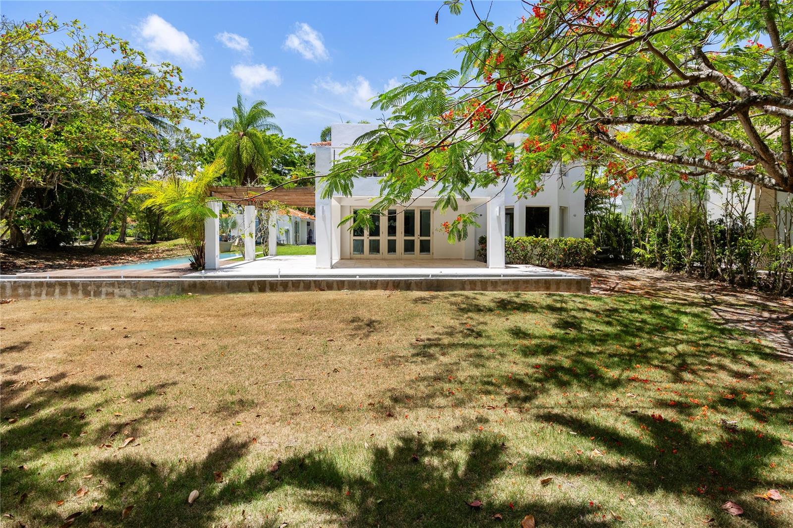DORADO BEACH EAST - Residential