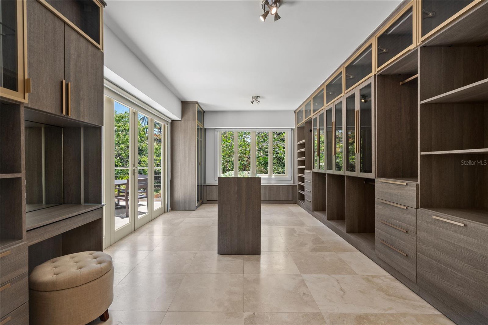 DORADO BEACH EAST - Residential