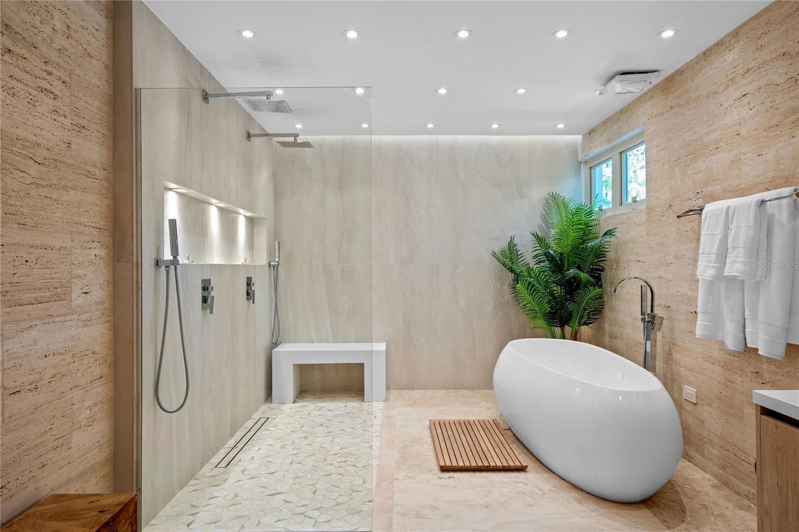 DORADO BEACH EAST - Residential