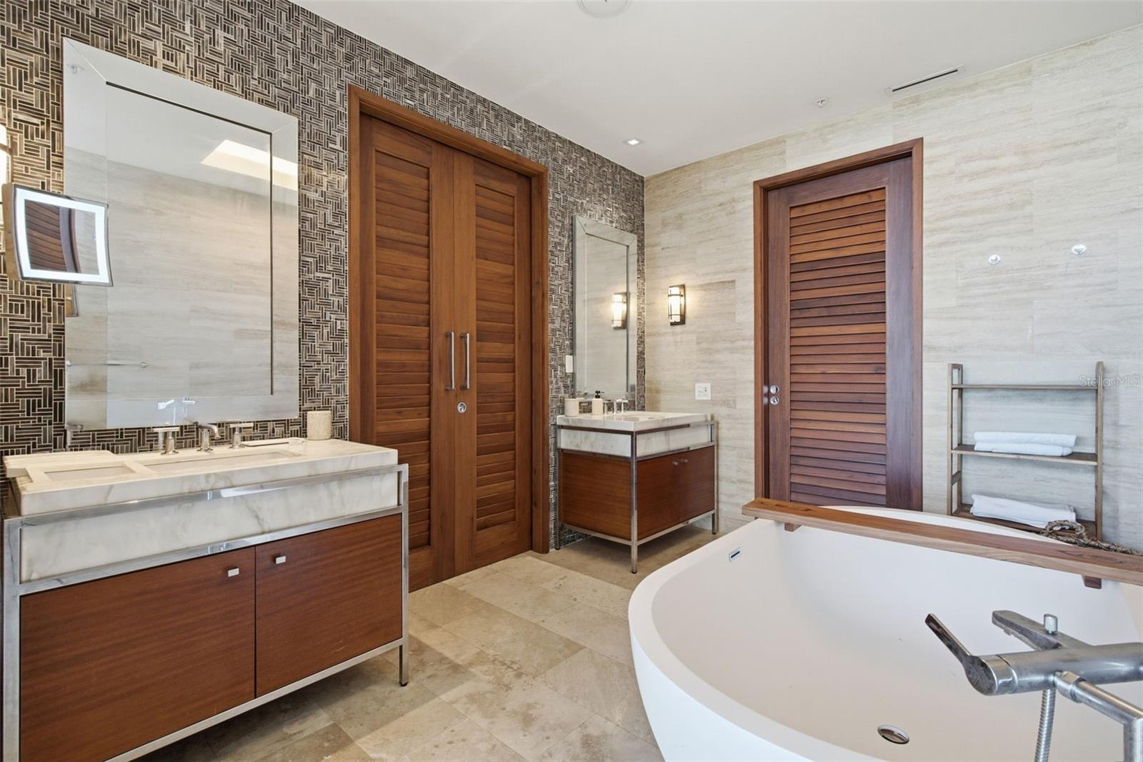 WEST BEACH RESIDENCES AT DORADO BEACH - Residential
