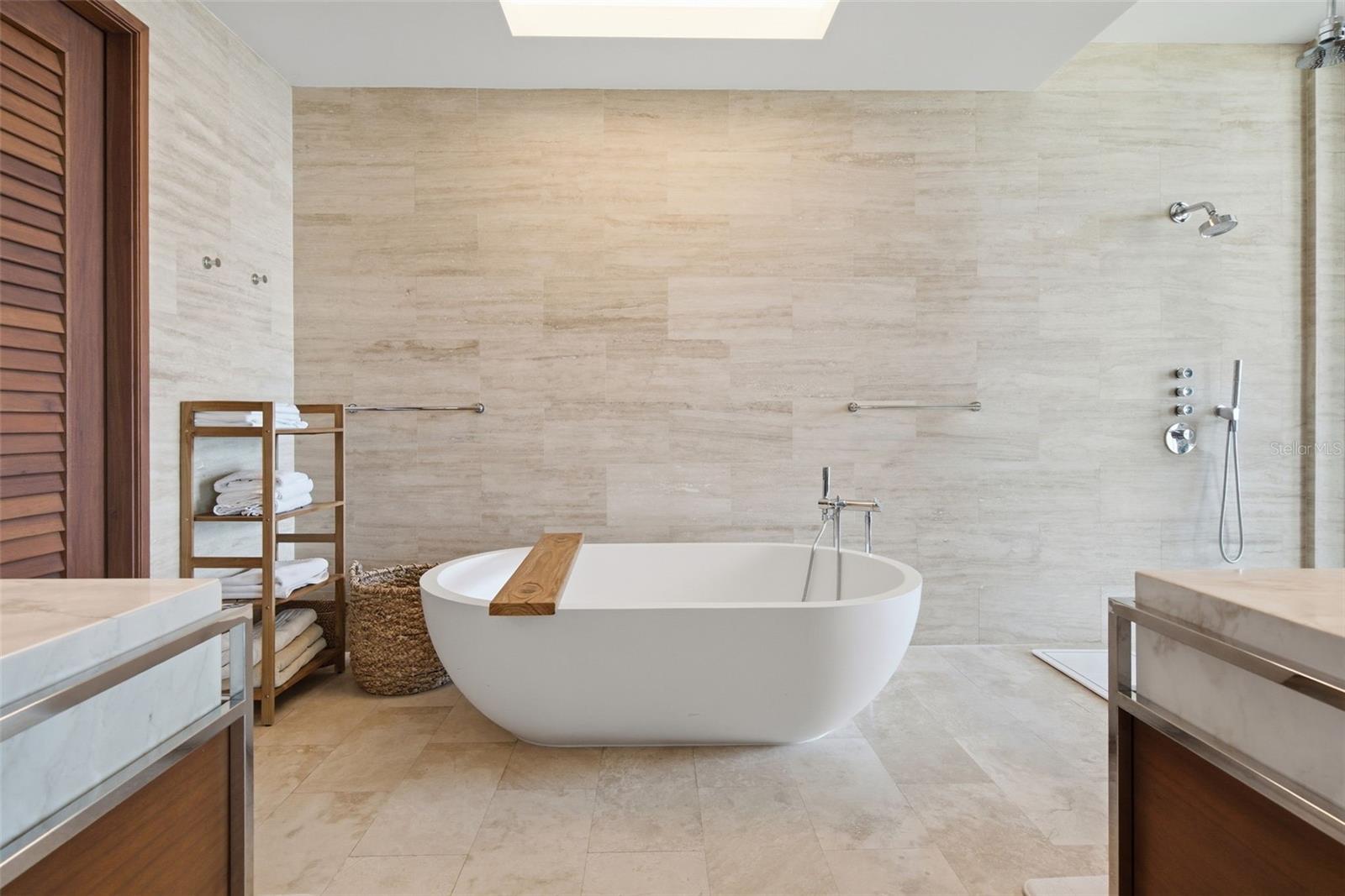WEST BEACH RESIDENCES AT DORADO BEACH - Residential
