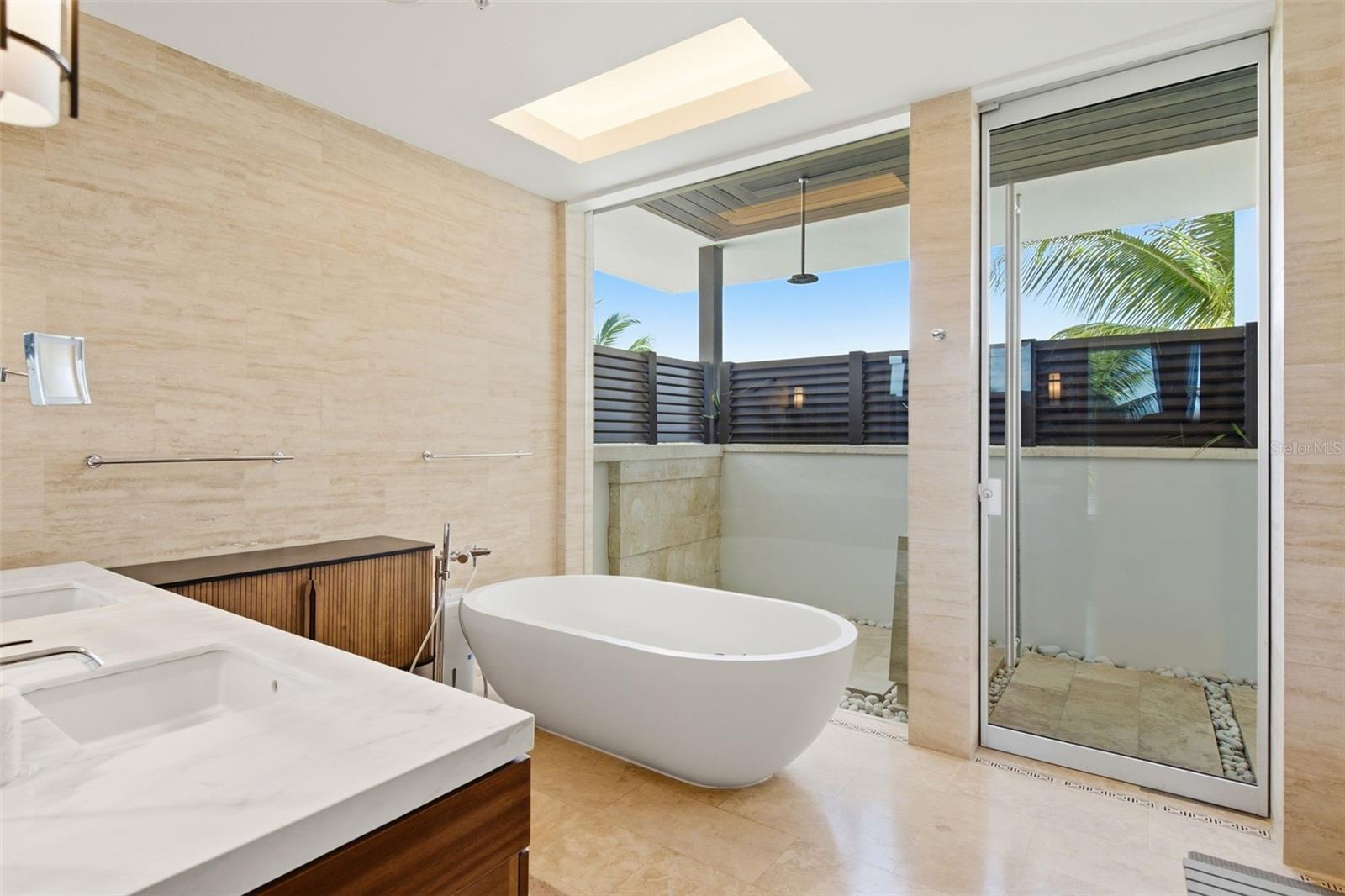 WEST BEACH RESIDENCES AT DORADO BEACH - Residential