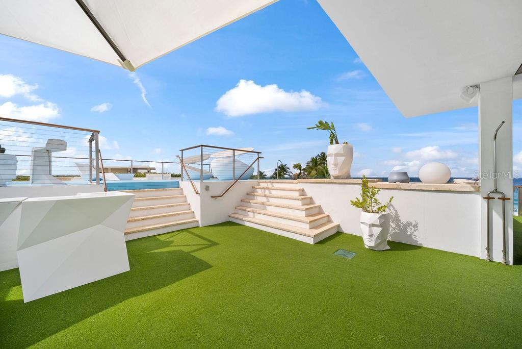 WEST BEACH RESIDENCES - Residential