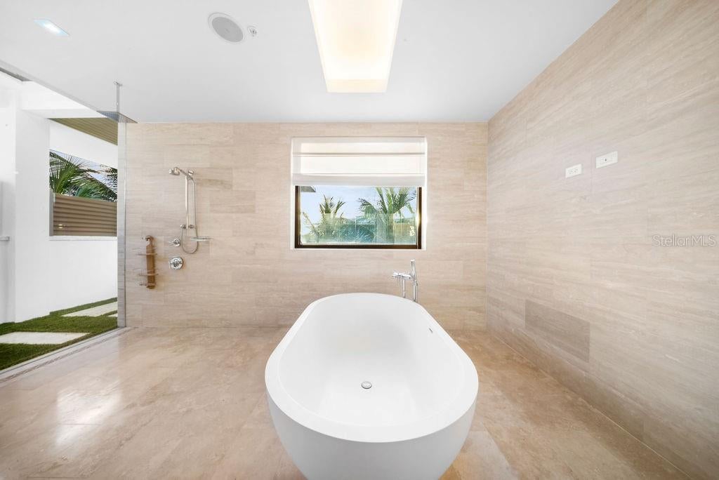 WEST BEACH RESIDENCES - Residential
