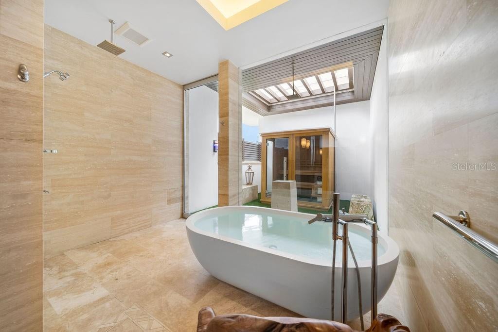 WEST BEACH RESIDENCES - Residential