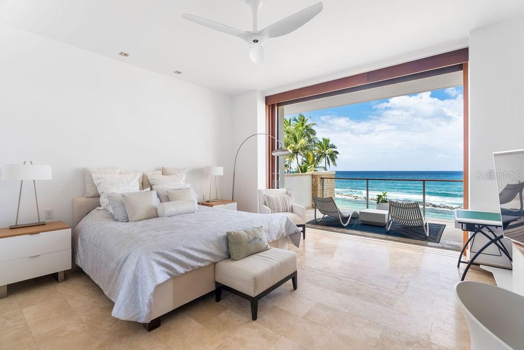 WEST BEACH RESIDENCES - Residential