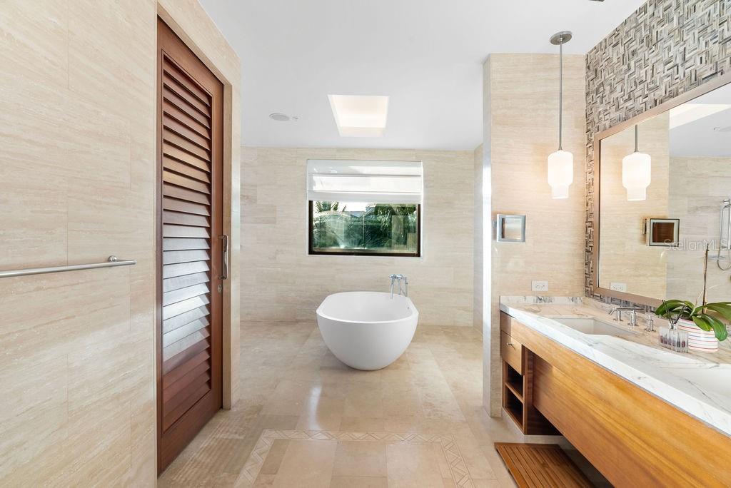 WEST BEACH RESIDENCES - Residential