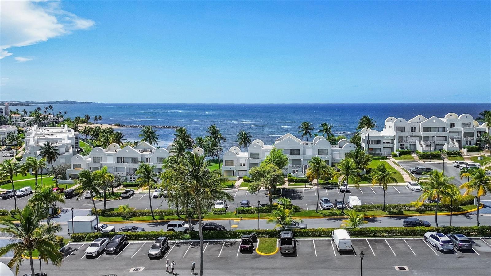 COSTA DORADA - Residential