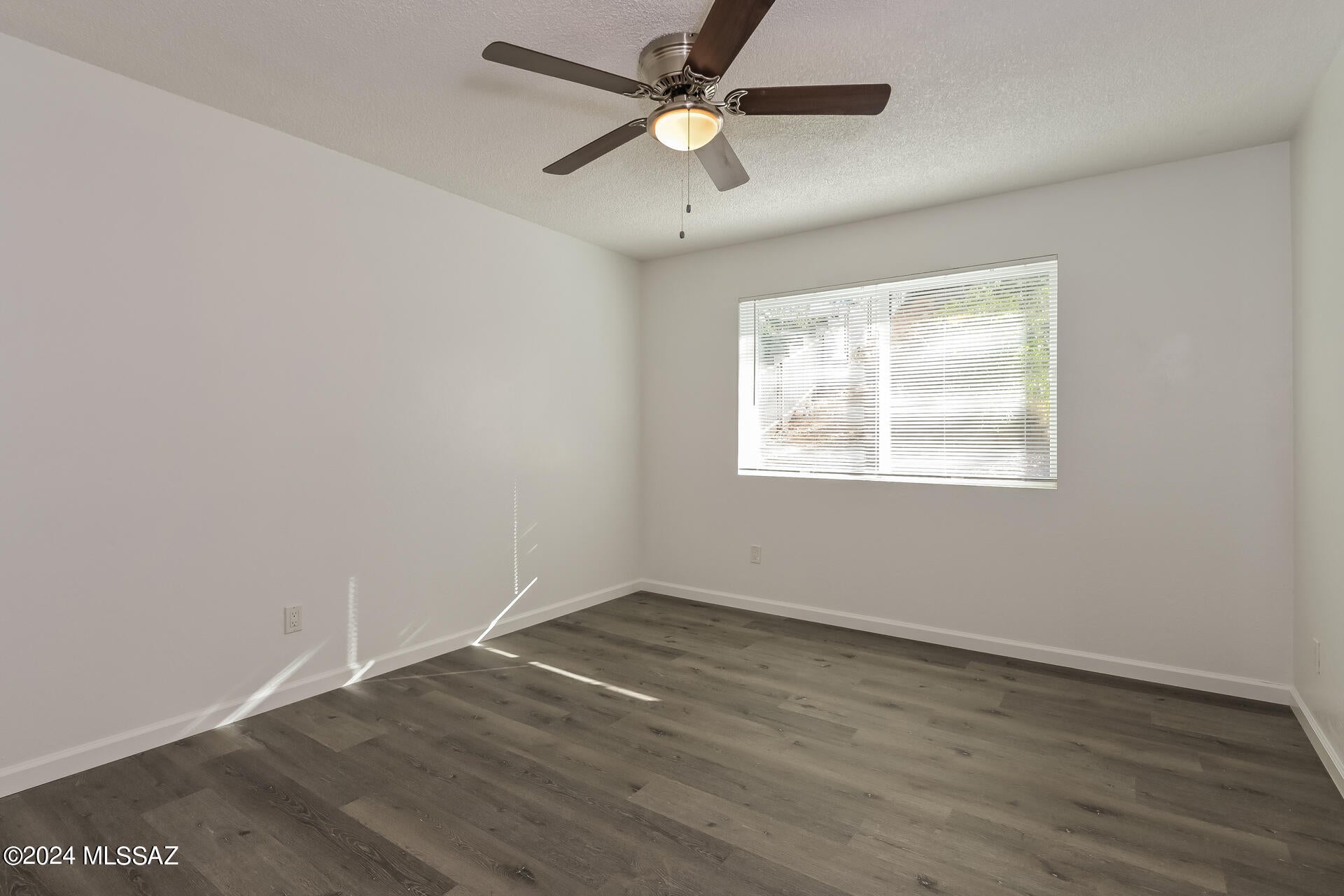 Lakecrest NO. 3 (178-325) - Residential Lease