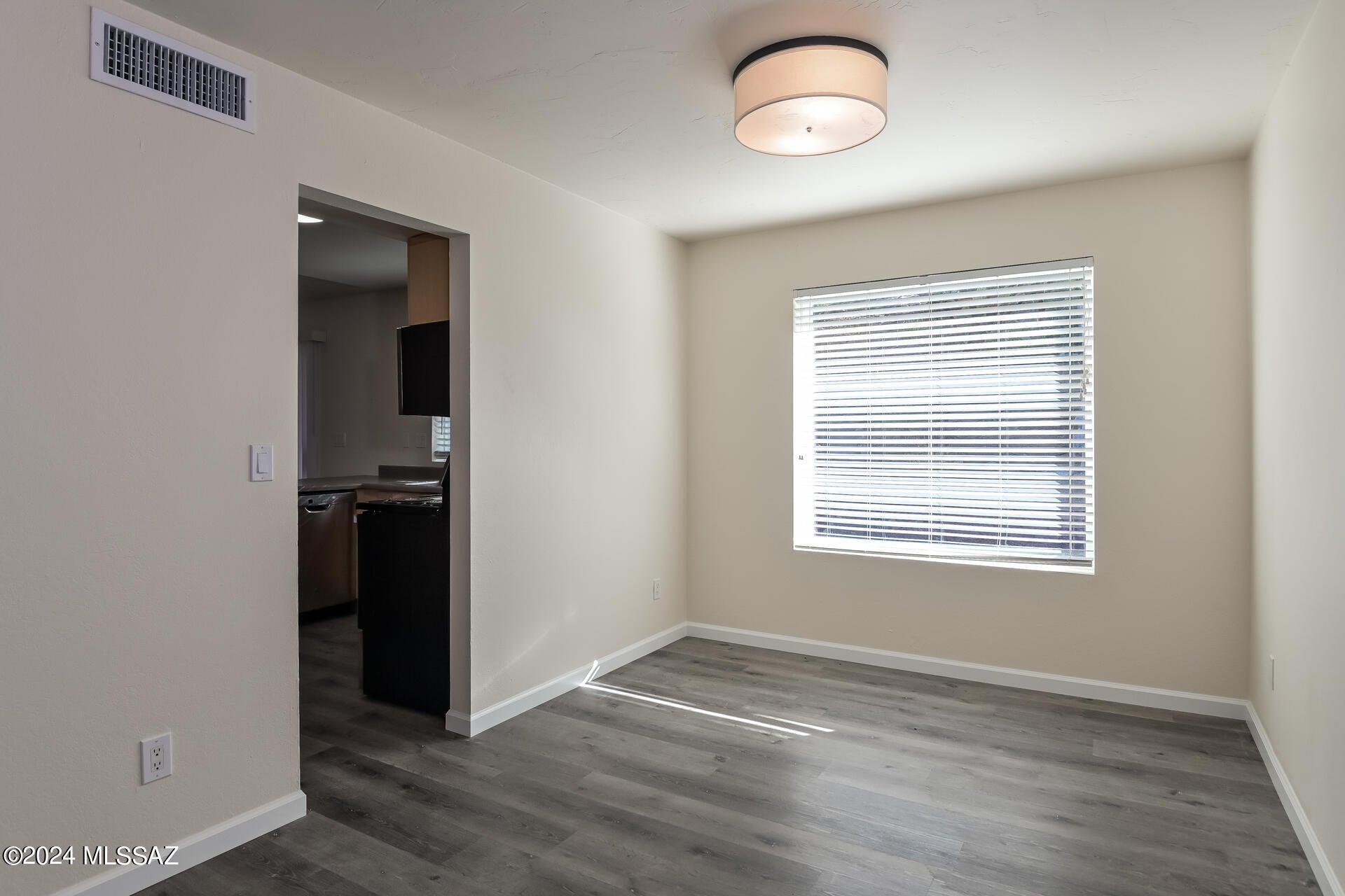 Lakecrest NO. 3 (178-325) - Residential Lease