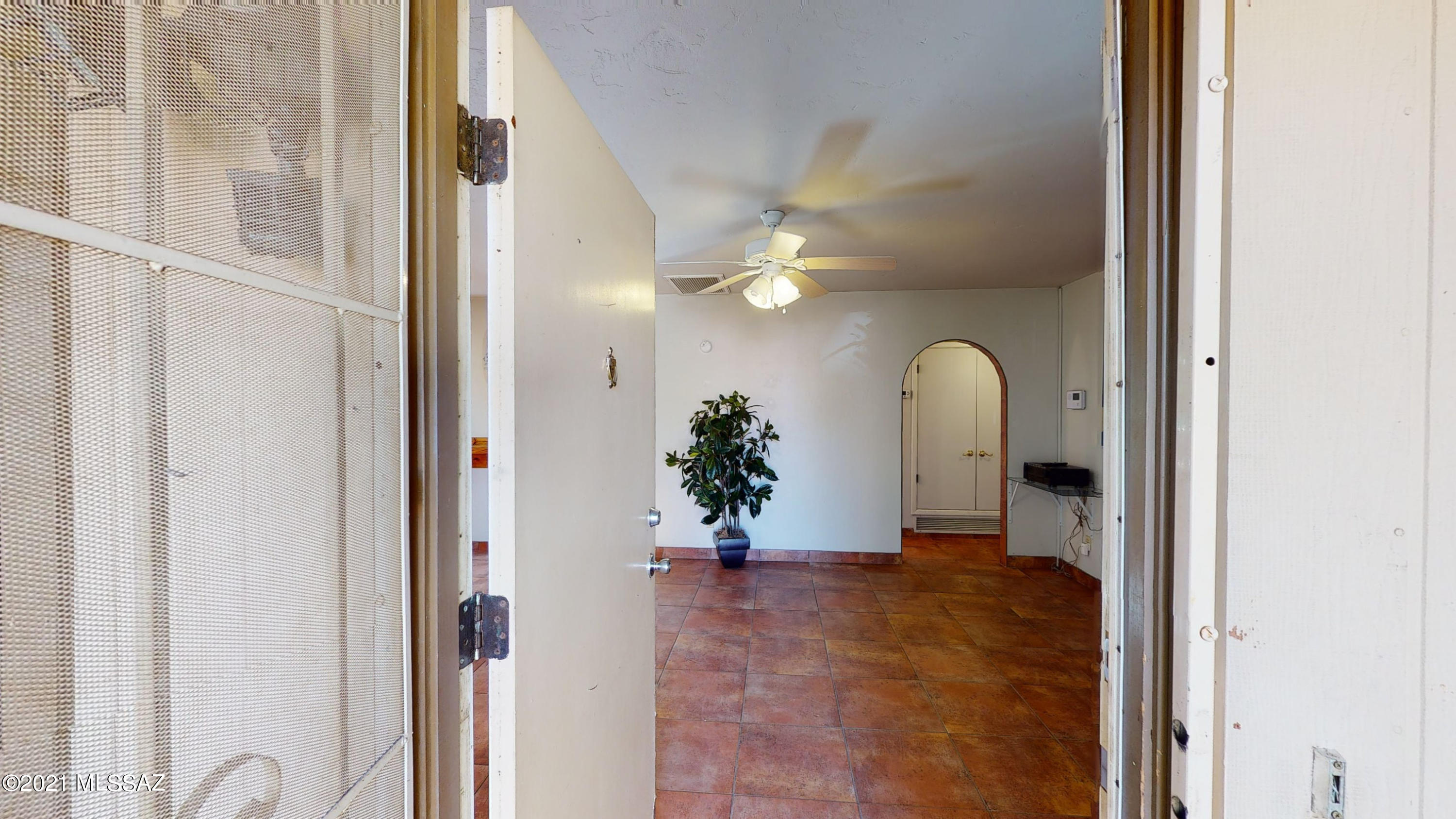 Very unique and well cared for home close to shopping, transportation, dining and medical. Sunny atrium bar area in the living room is a great work or social space.  Enclosed sun room patio has views of a lushly landscaped south facing yard and a jetted tub. Mural art painted on walls throughout. Shed has power.  
Great starter home.