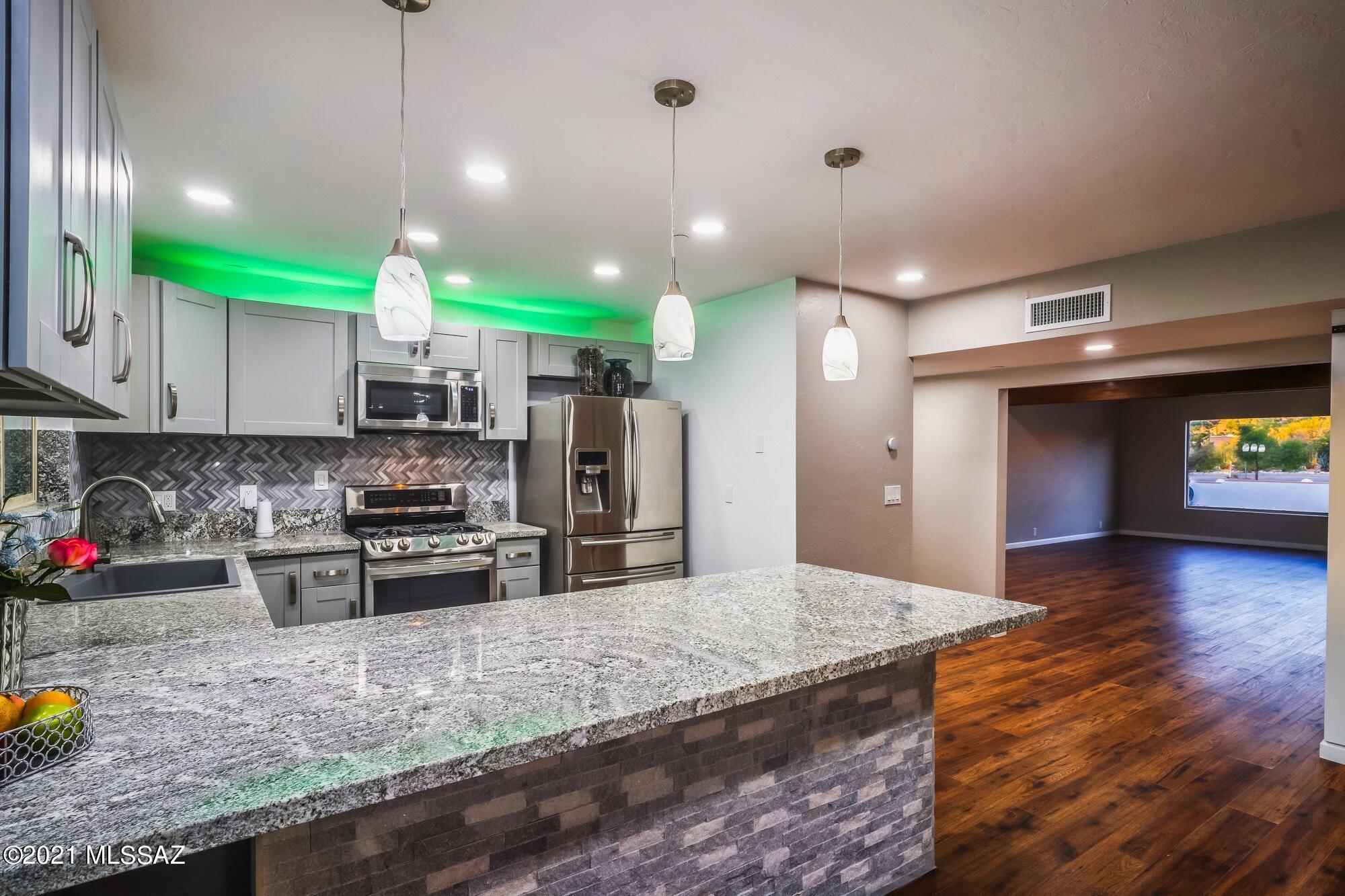 Casas Adobes Estates NO. 3 - Residential