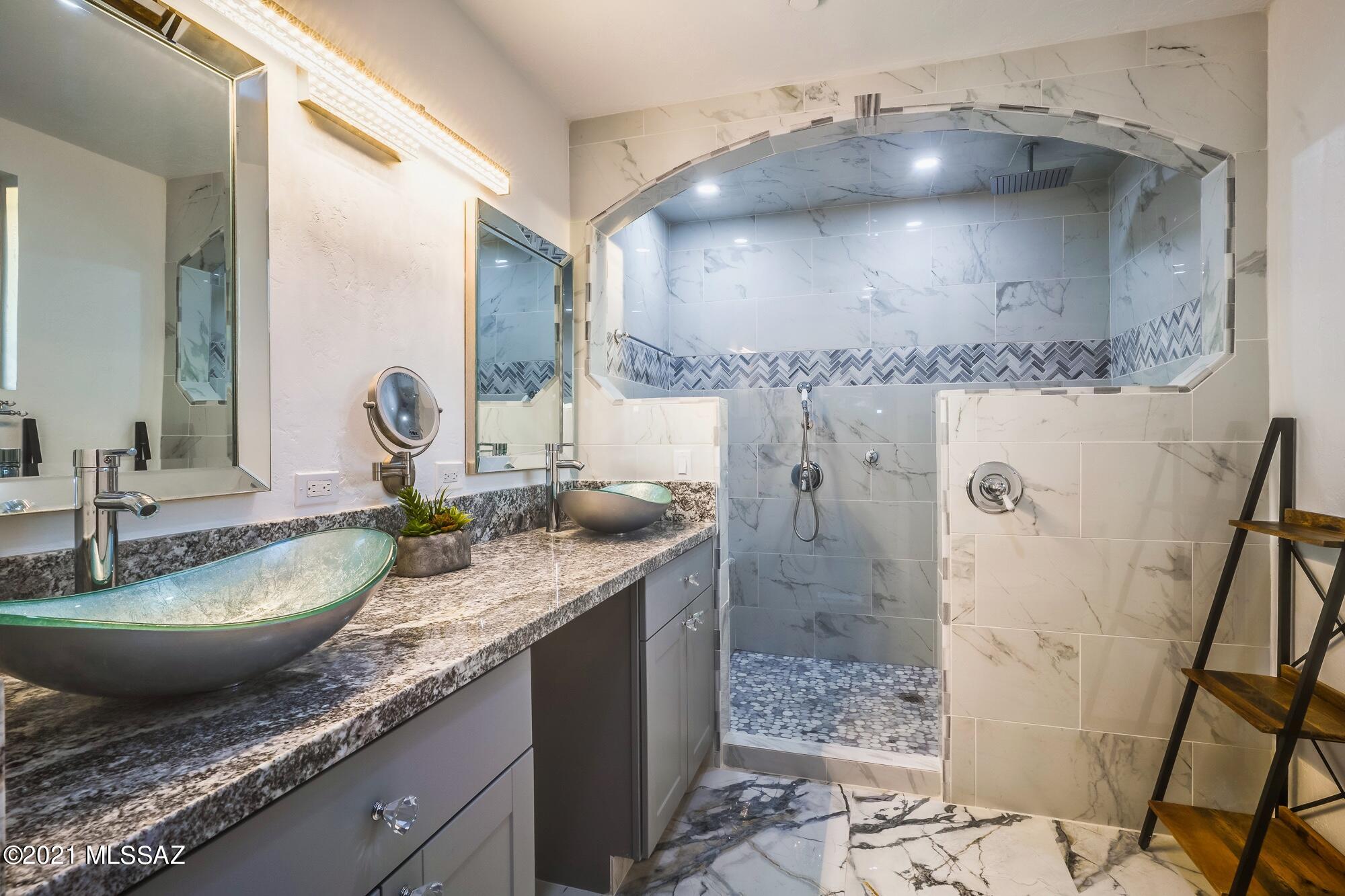 Casas Adobes Estates NO. 3 - Residential