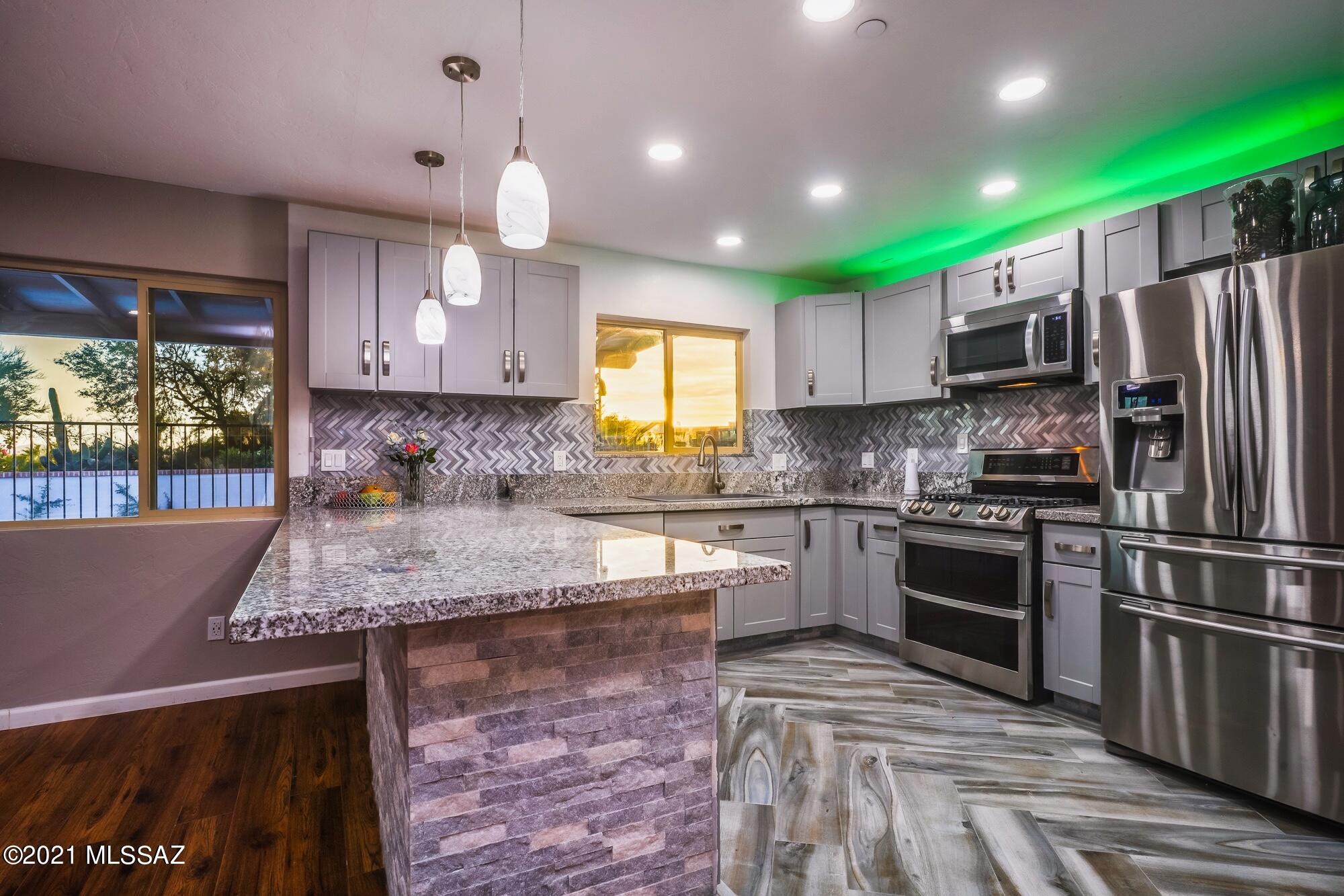 Casas Adobes Estates NO. 3 - Residential