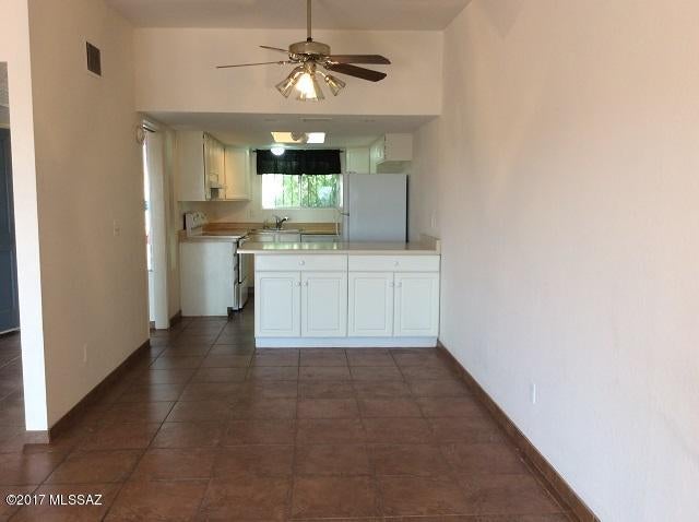 Viewpoint III (1-93) - Residential Lease