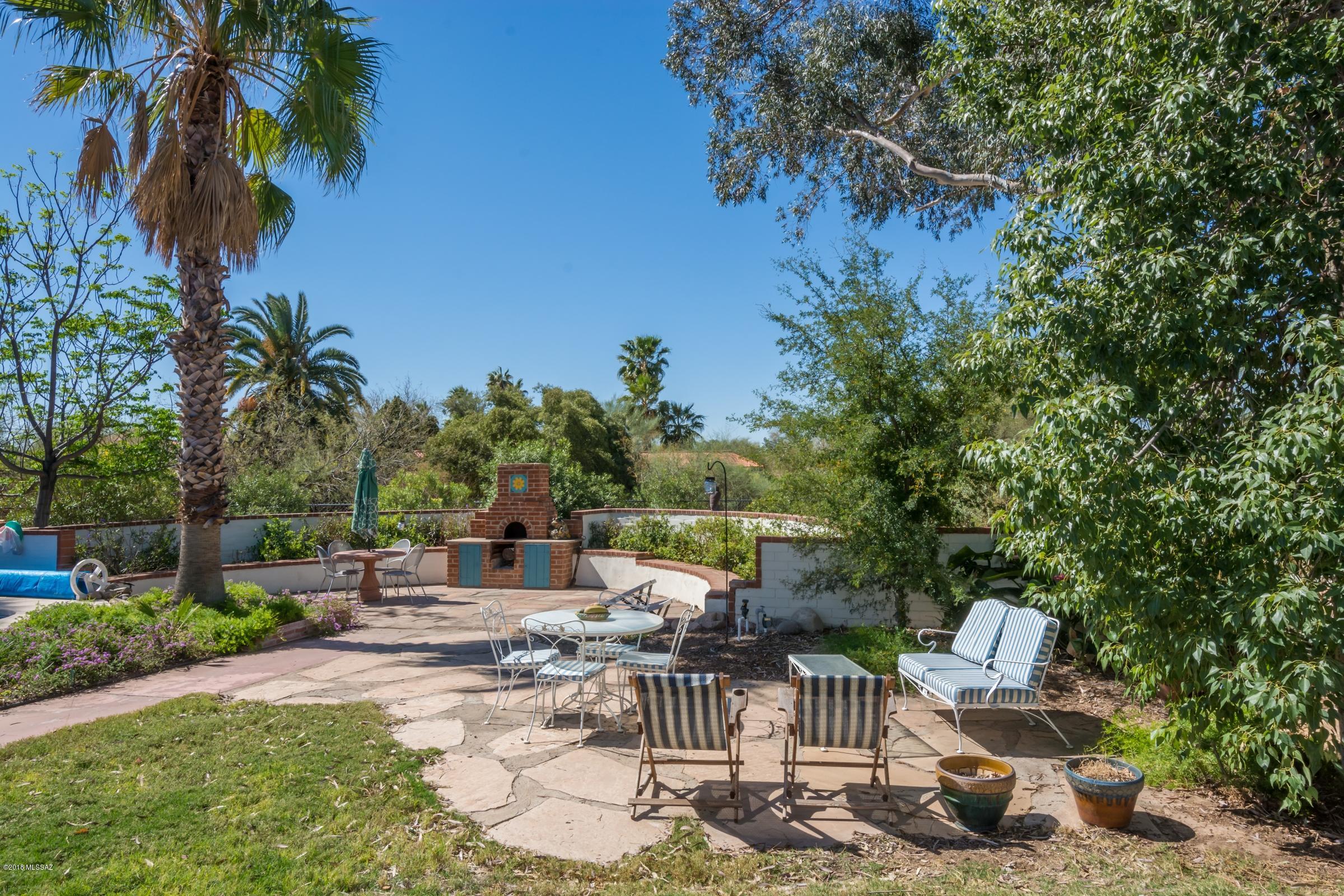 Casas Adobes Addition - Residential