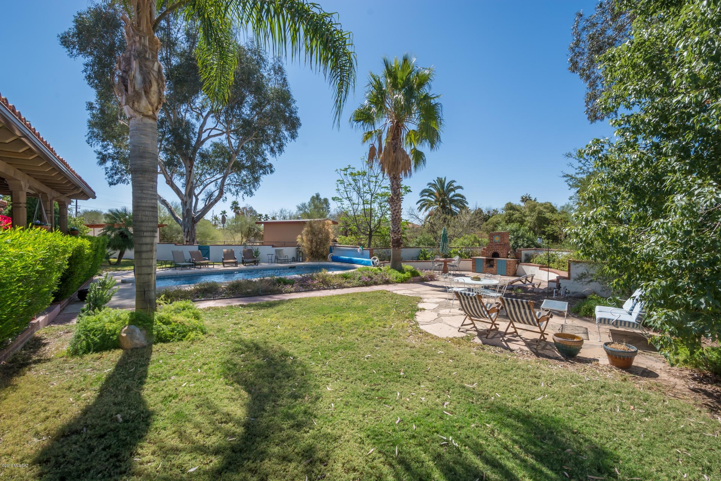 Casas Adobes Addition - Residential