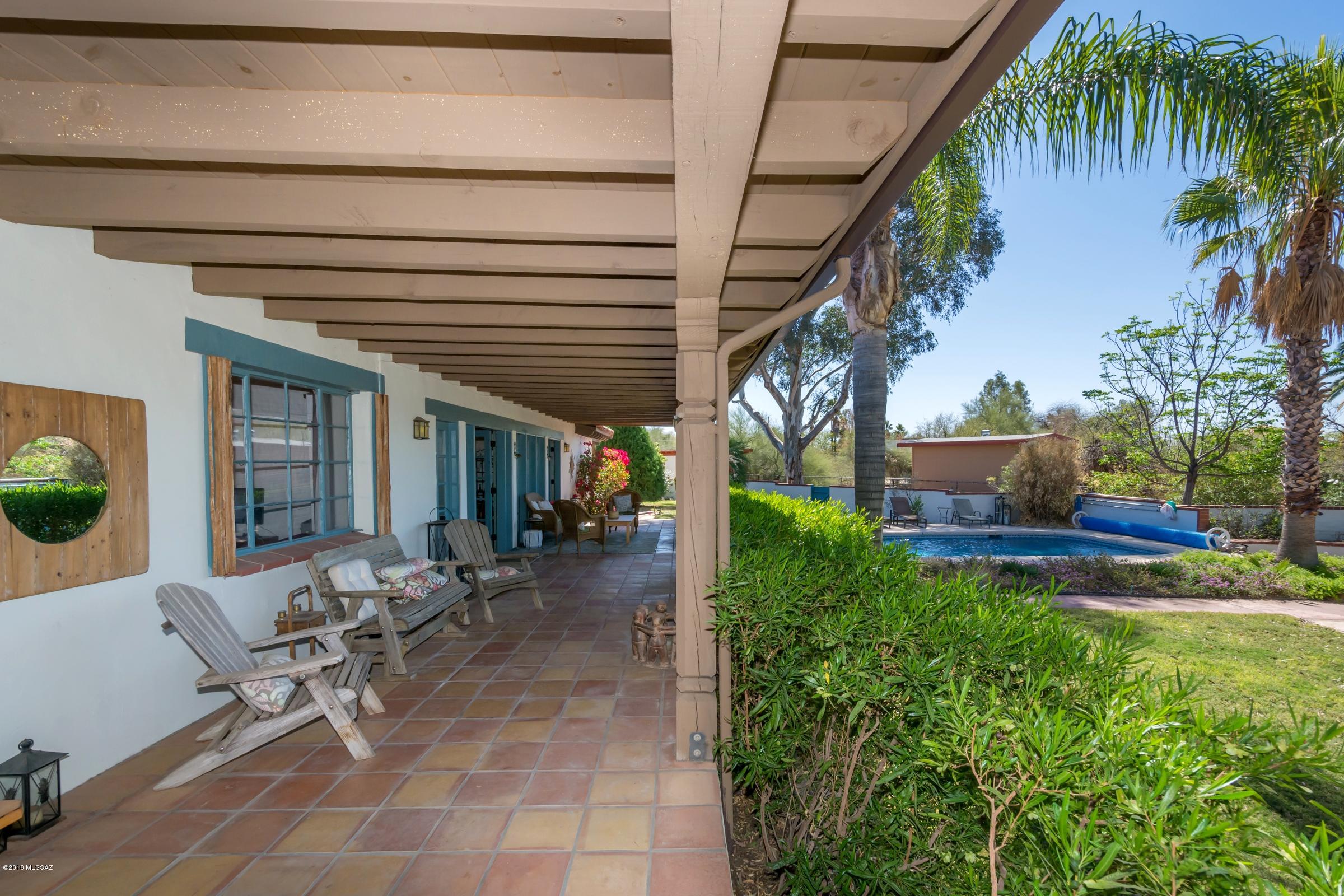 Casas Adobes Addition - Residential