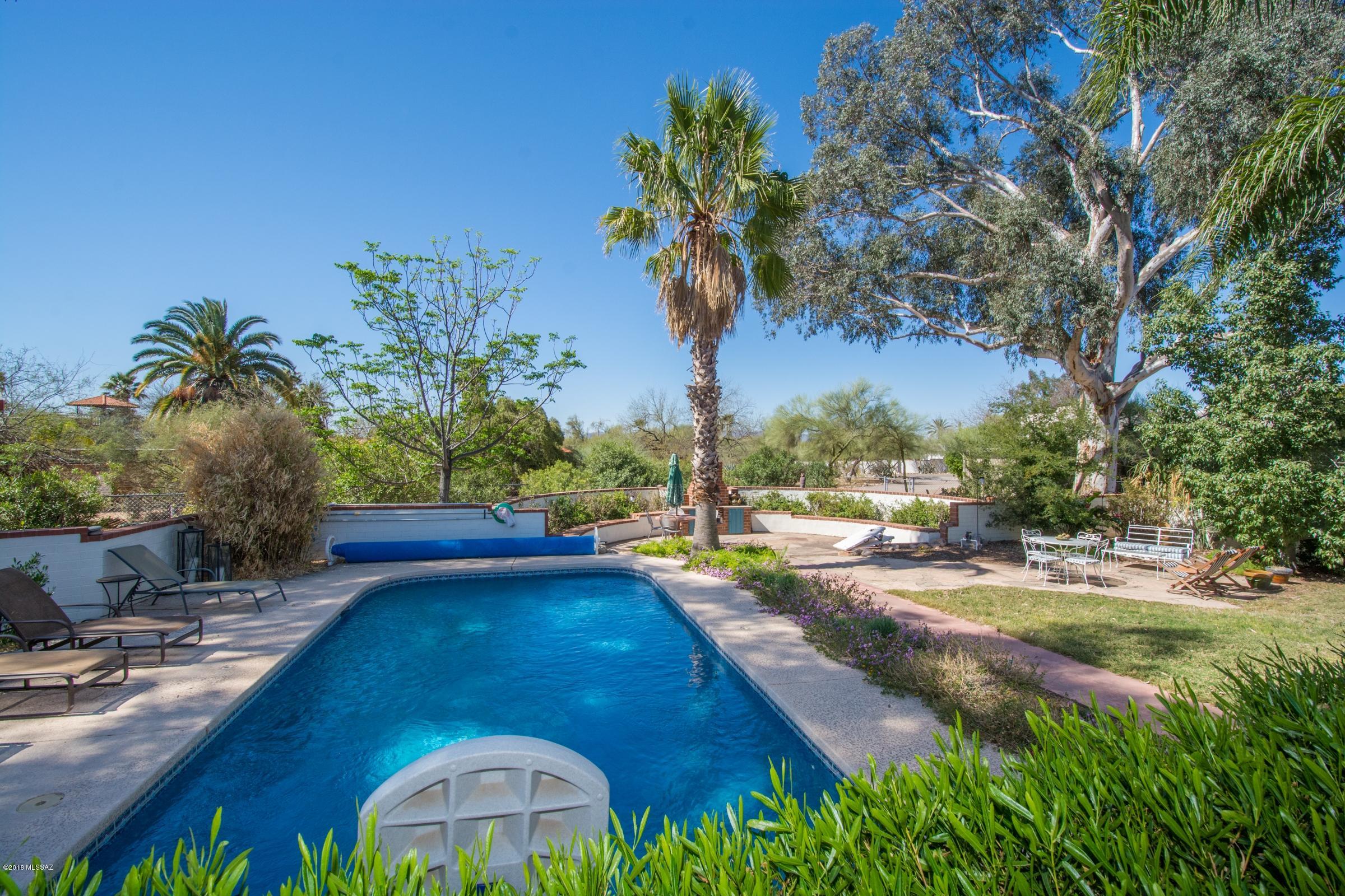 Casas Adobes Addition - Residential