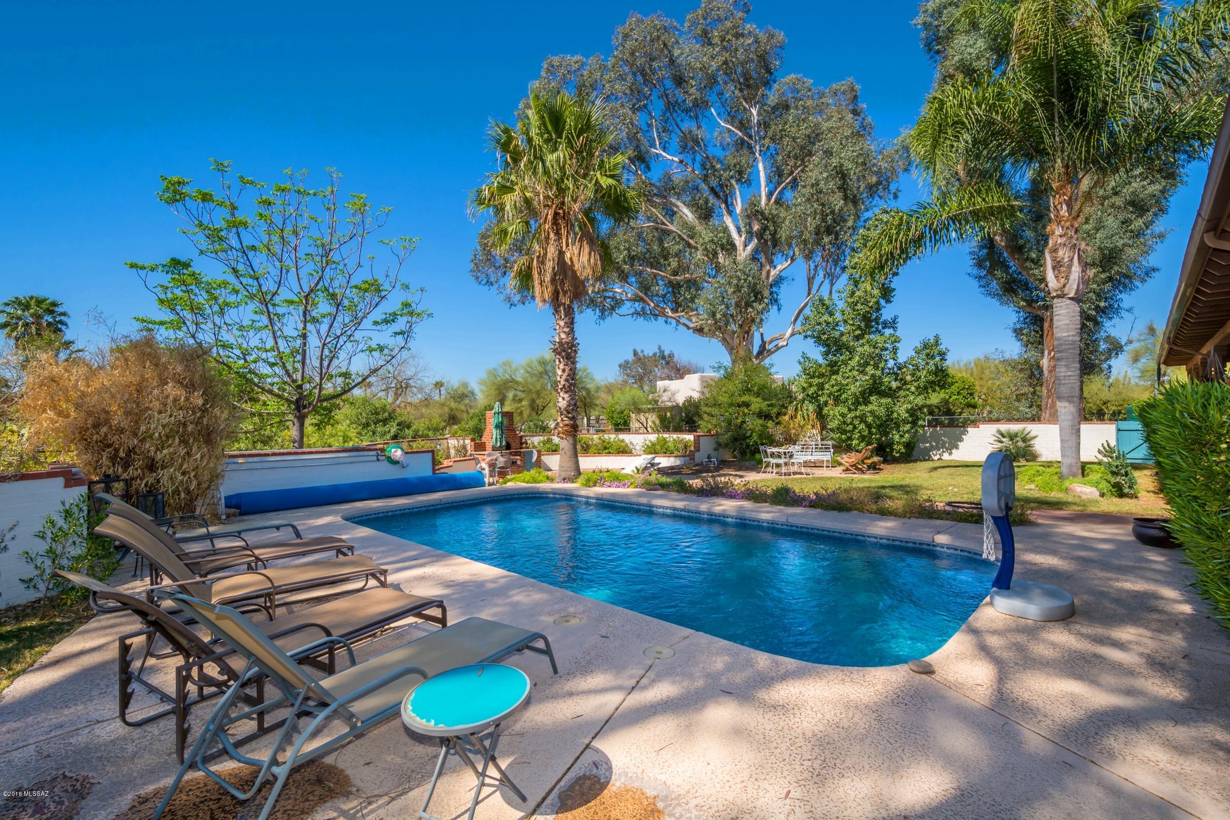 Casas Adobes Addition - Residential