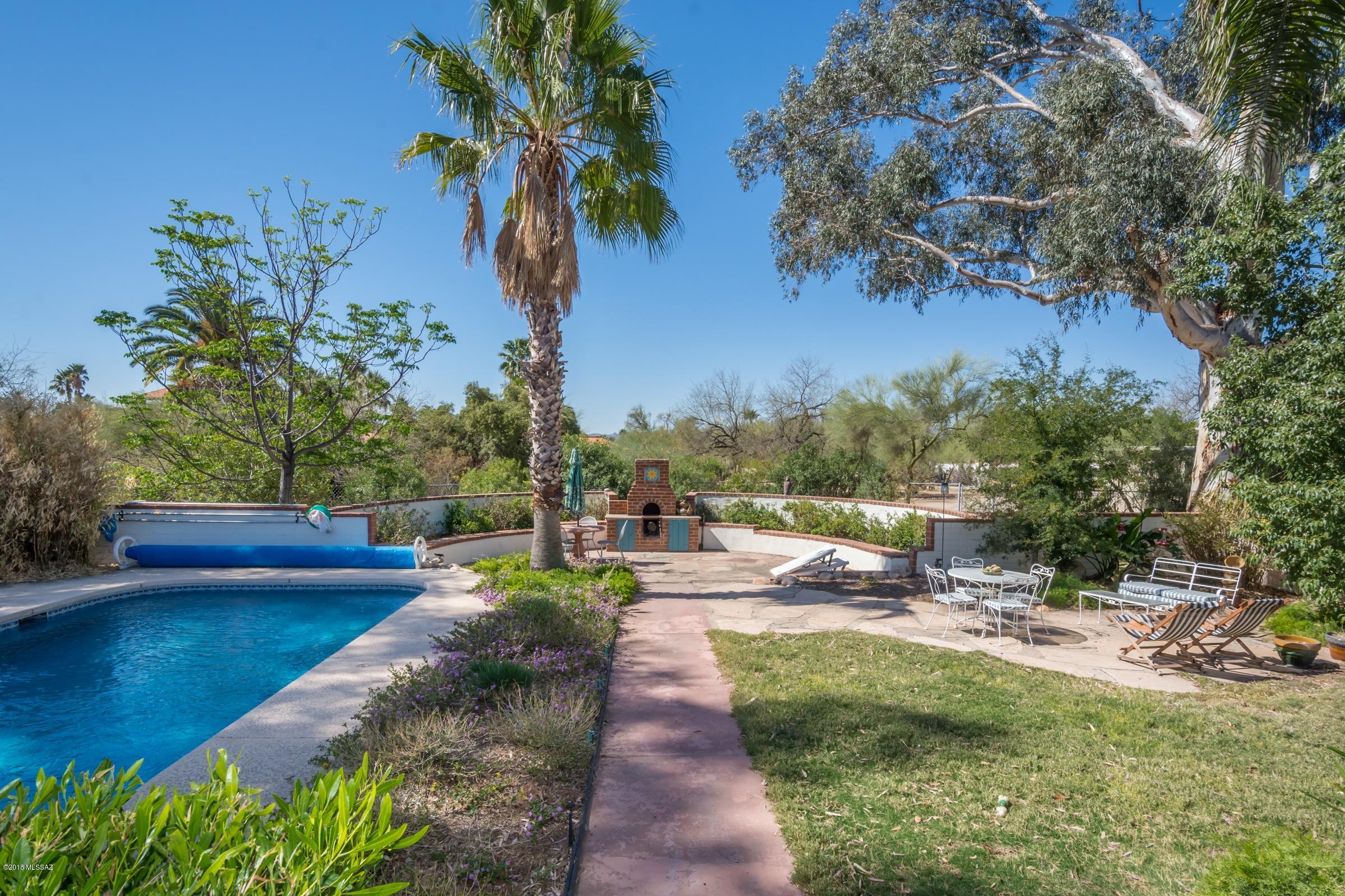 Casas Adobes Addition - Residential