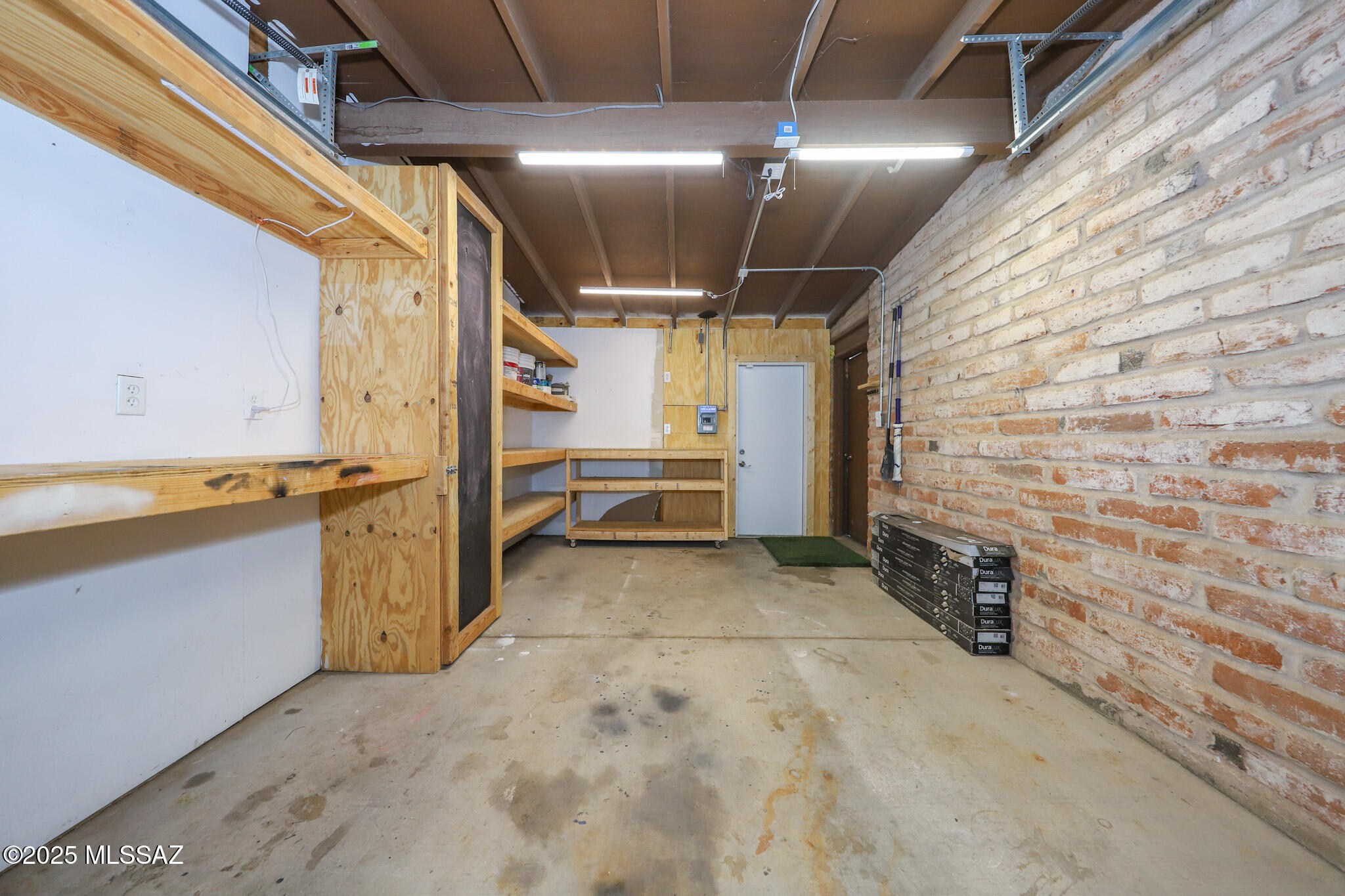 Kingston Knolls Terrace - Residential Lease
