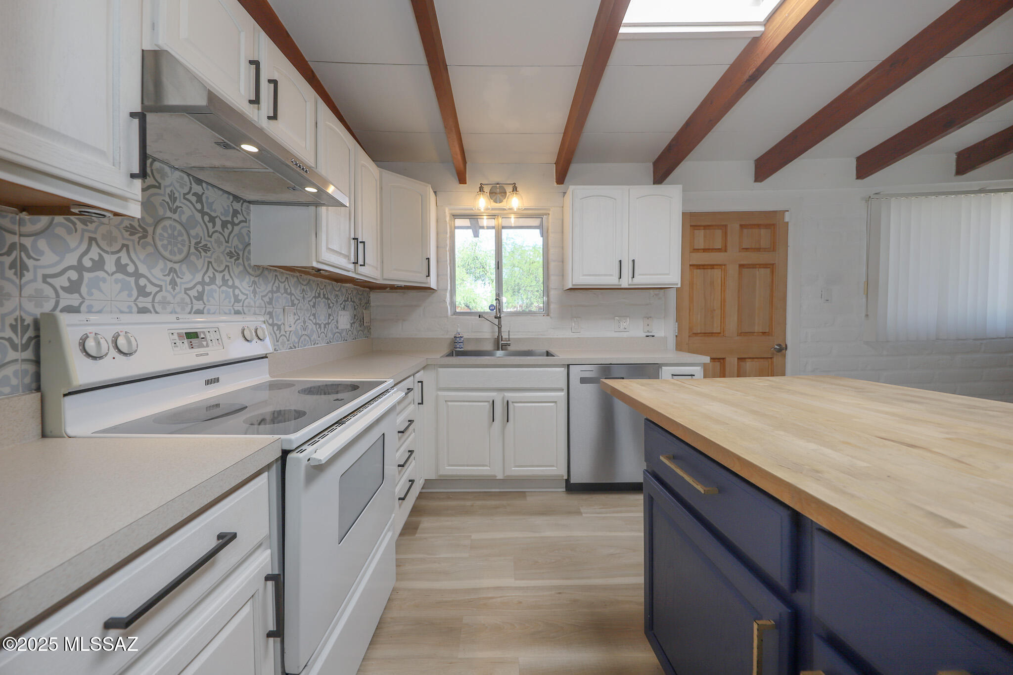 Kingston Knolls Terrace - Residential Lease