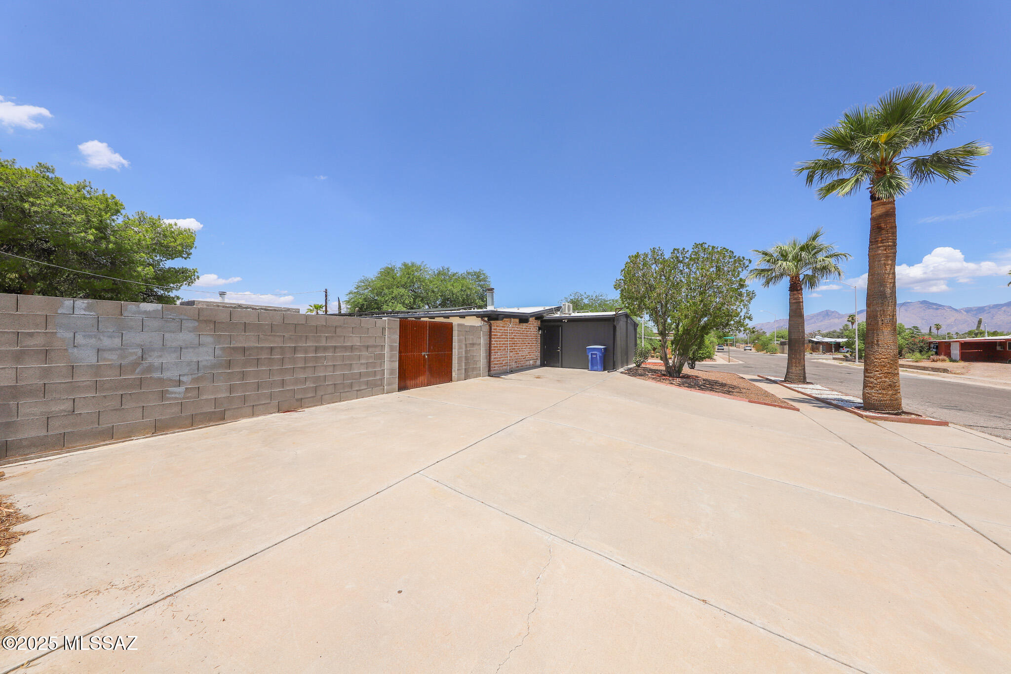 Kingston Knolls Terrace - Residential Lease