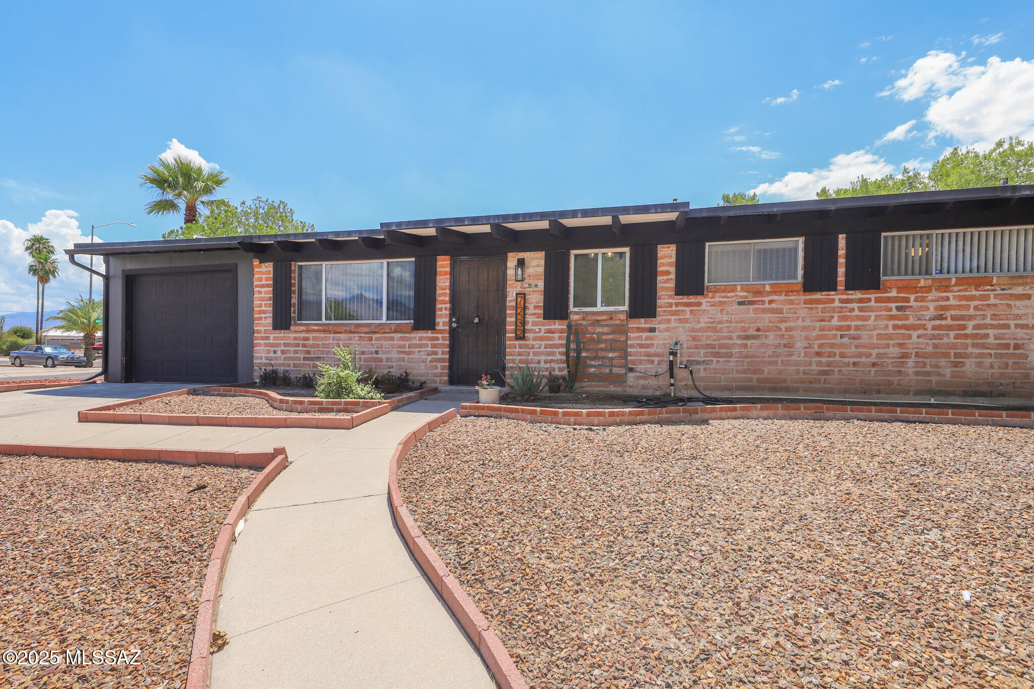 Kingston Knolls Terrace - Residential Lease