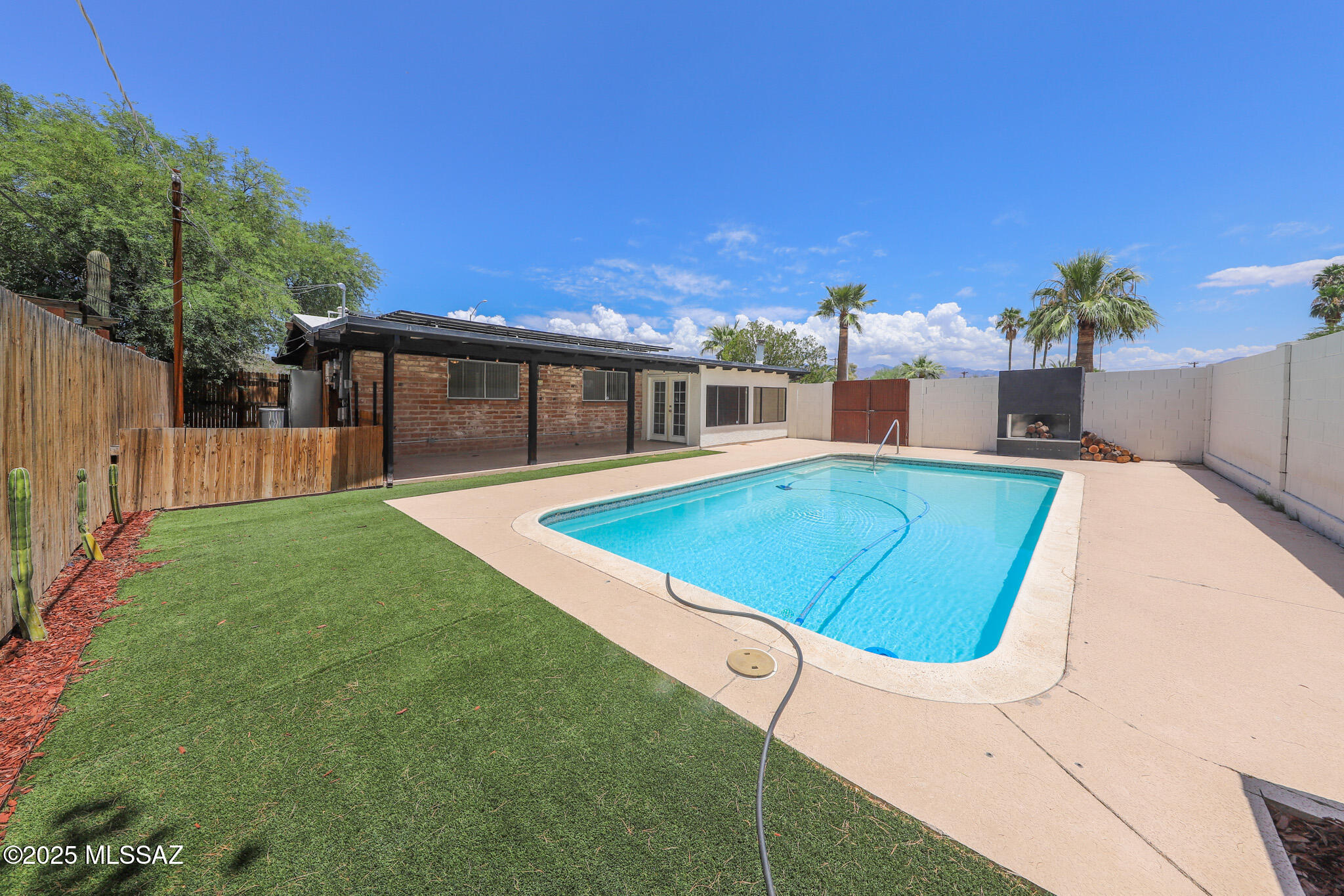 Kingston Knolls Terrace - Residential Lease