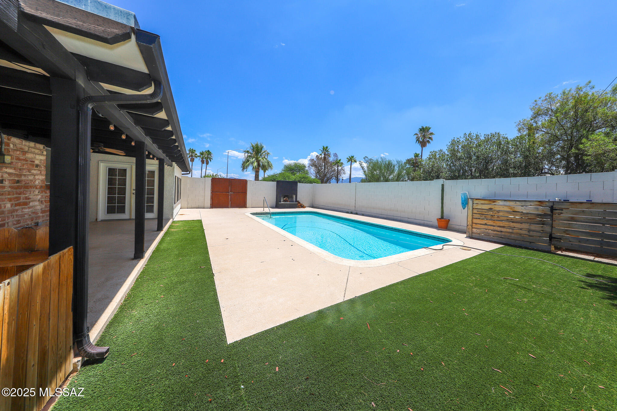 Kingston Knolls Terrace - Residential Lease