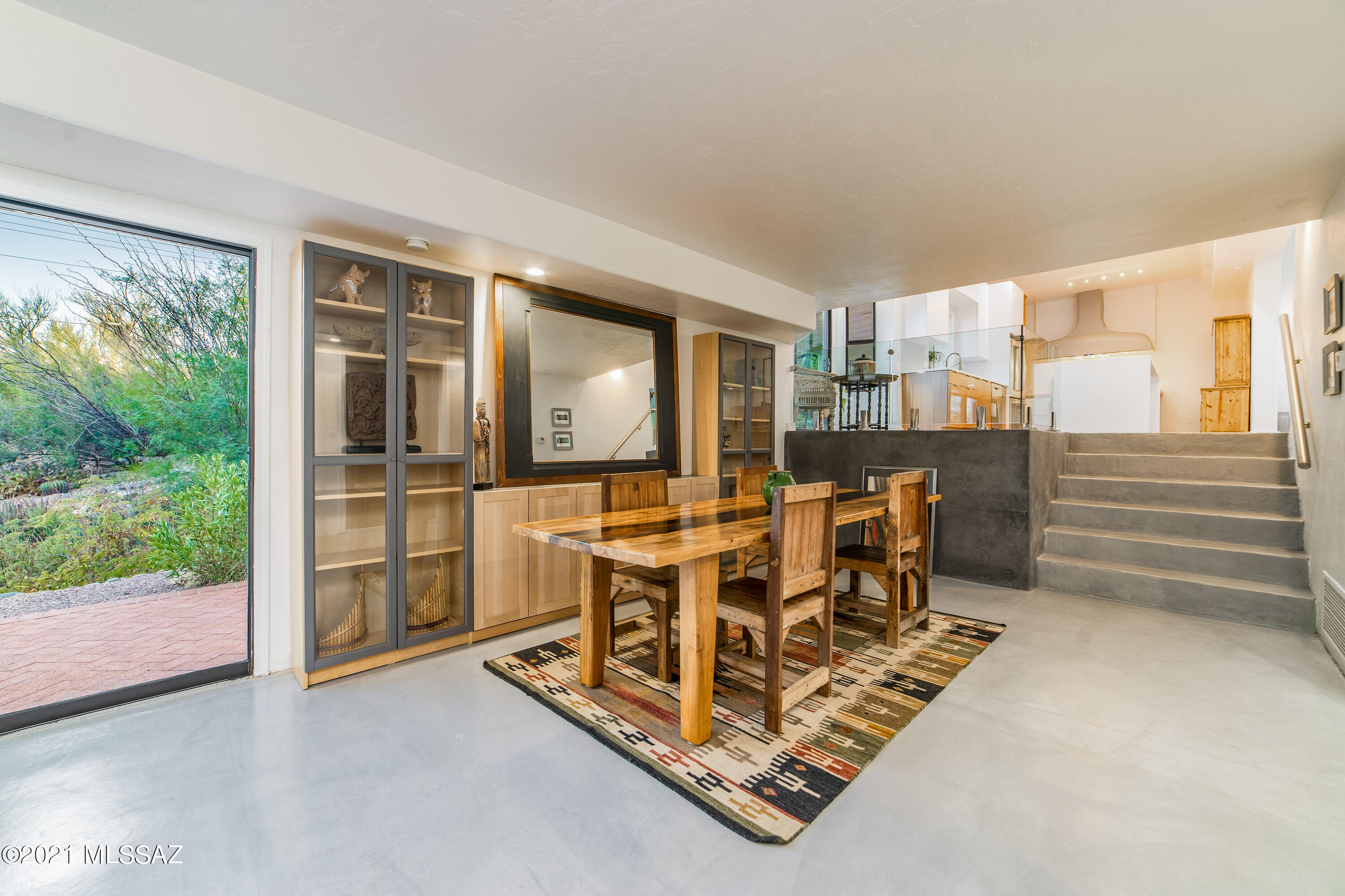 Las Alturas (1-167) - Residential