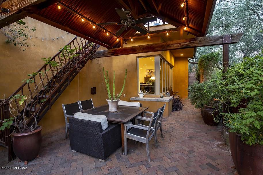 Mercado District of Menlo Park Blks A-D (1-100) - Residential