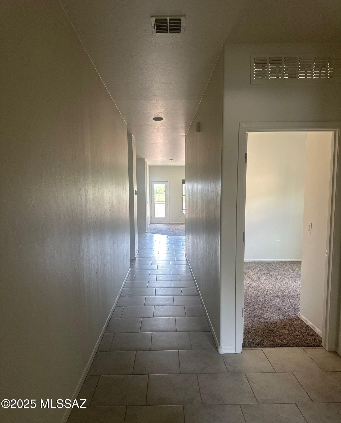 Saguaro Bloom SQ20180540069 - Residential
