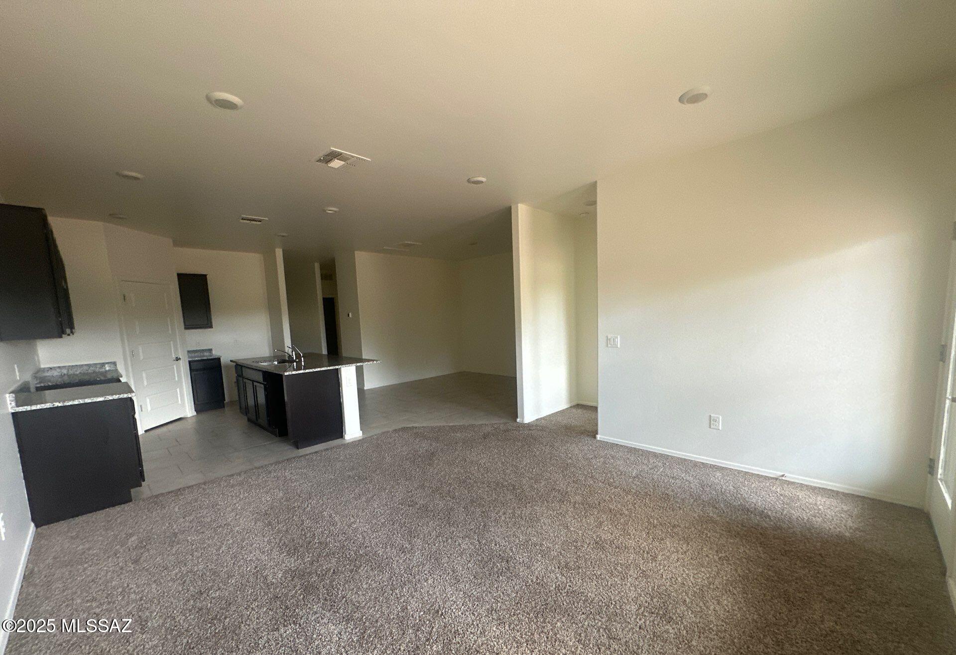 Saguaro Bloom SQ20180540069 - Residential