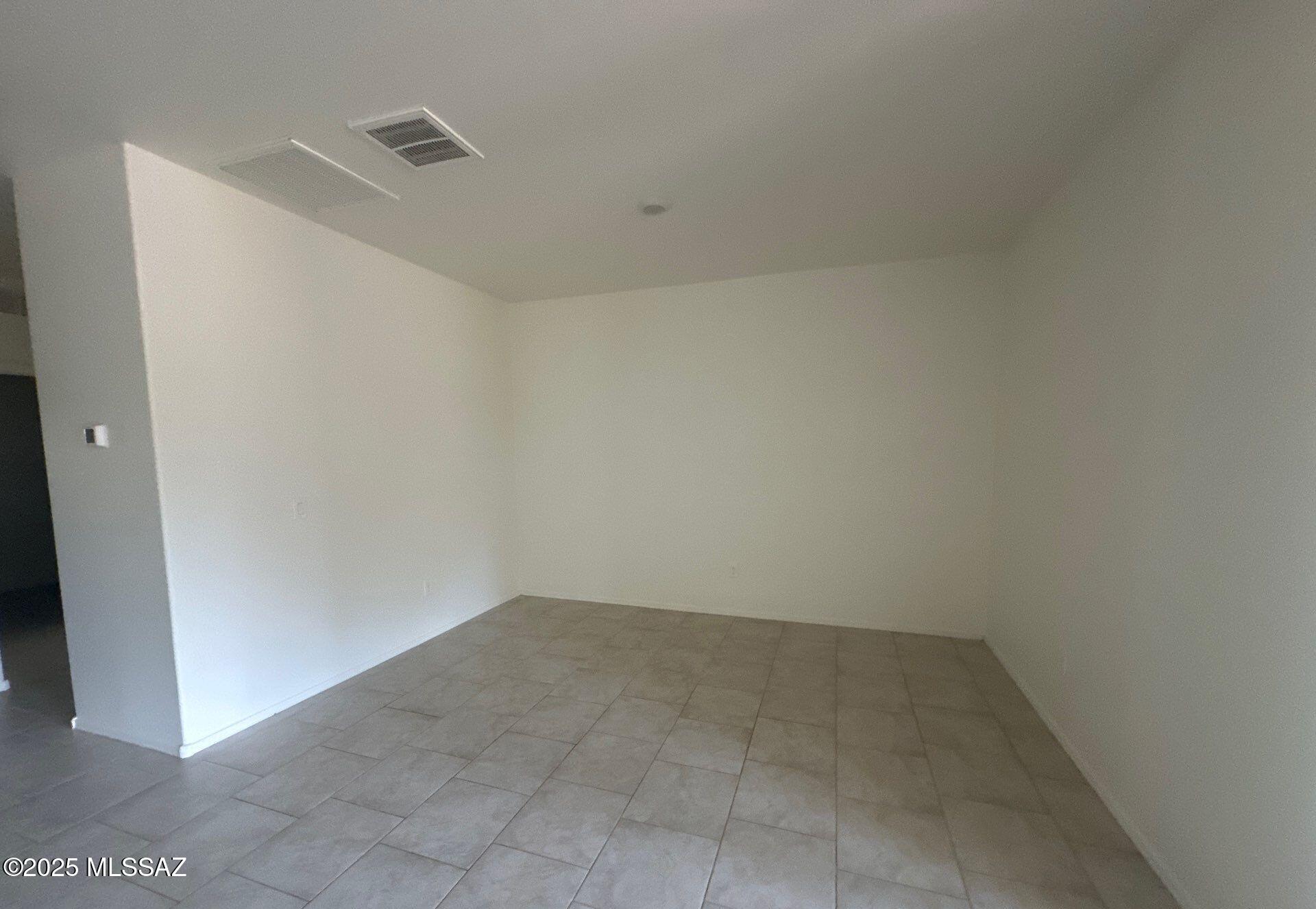 Saguaro Bloom SQ20180540069 - Residential