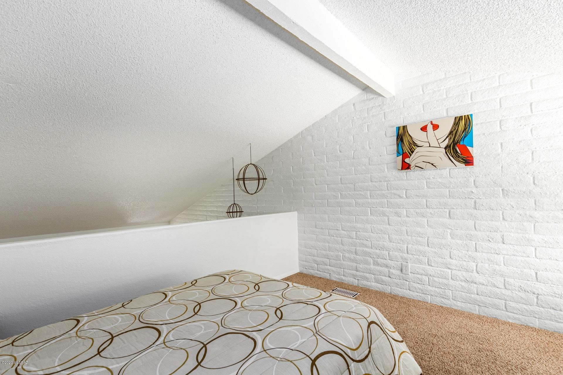 McCormick PlaceTwnhms Blk III (1-71) - Residential