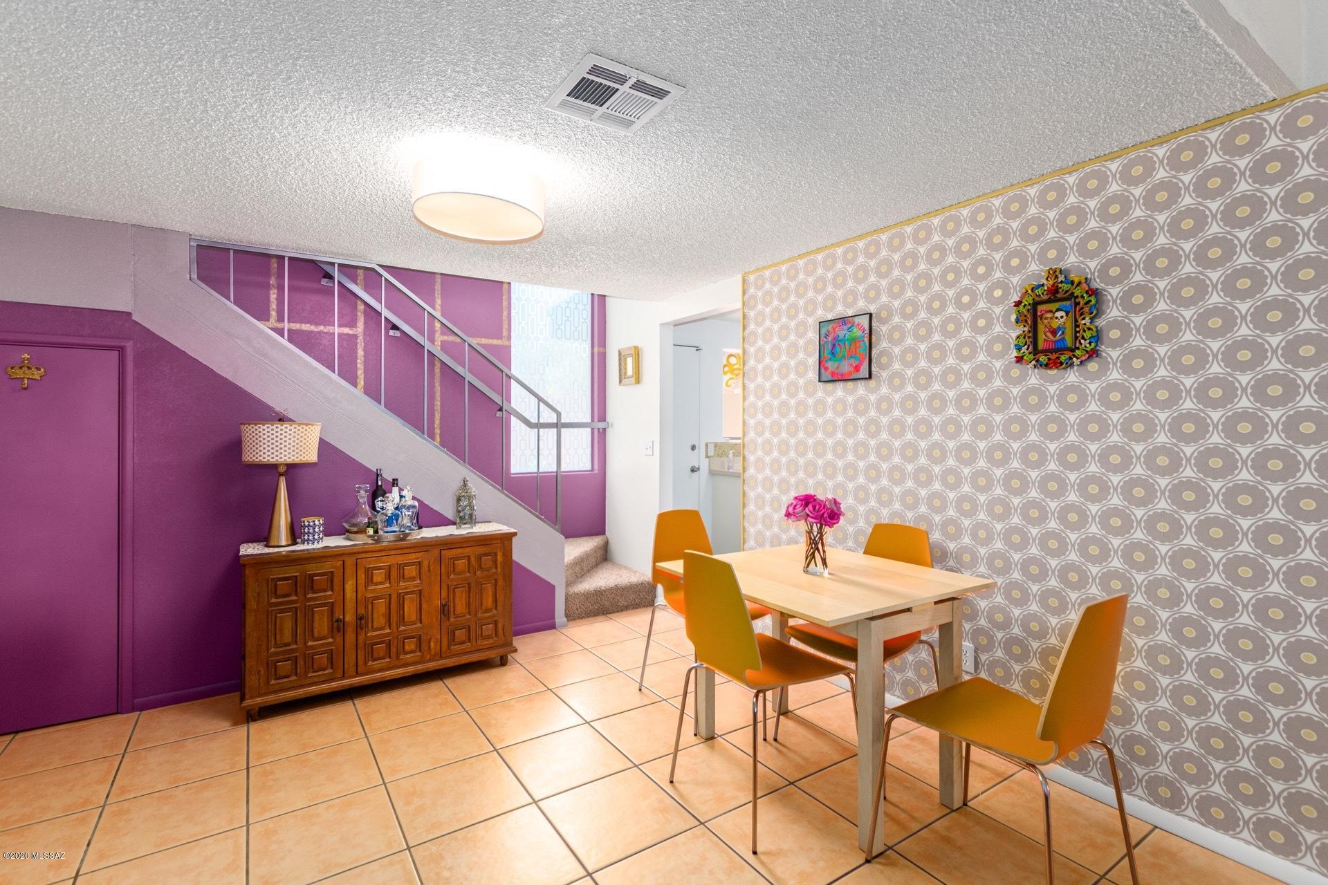 McCormick PlaceTwnhms Blk III (1-71) - Residential