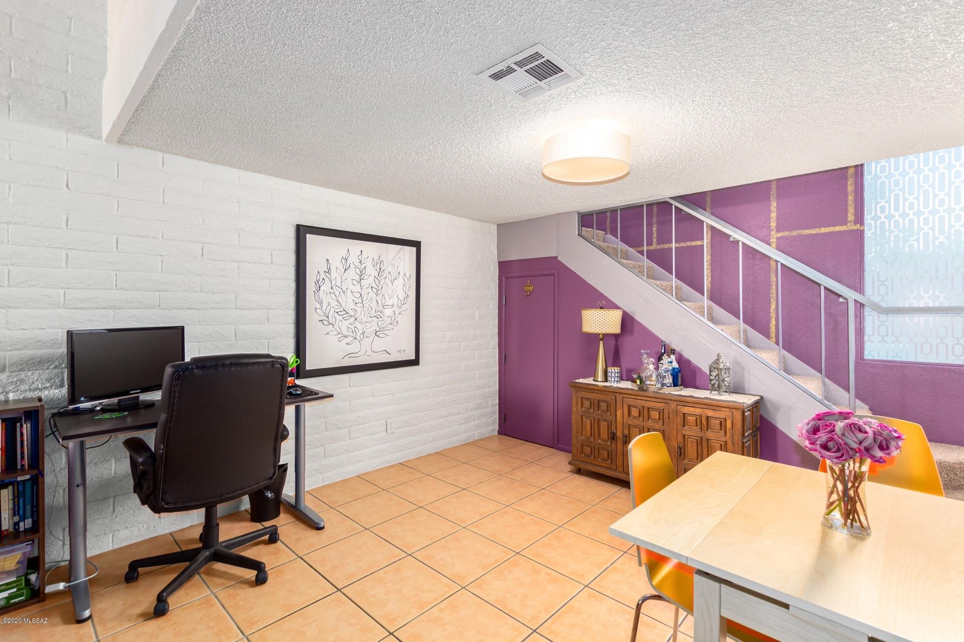 McCormick PlaceTwnhms Blk III (1-71) - Residential