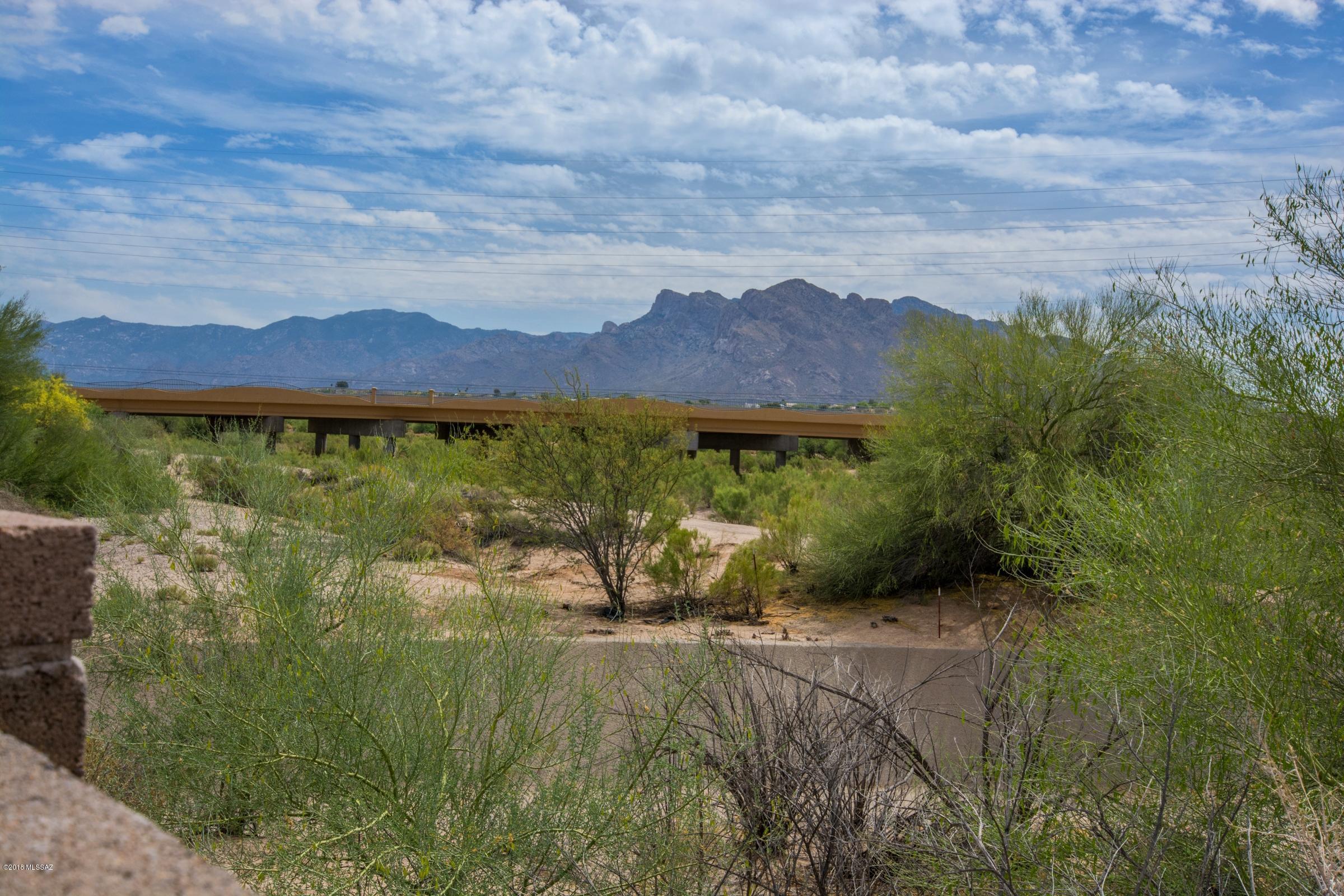 Bluffs (The) 2 - Residential