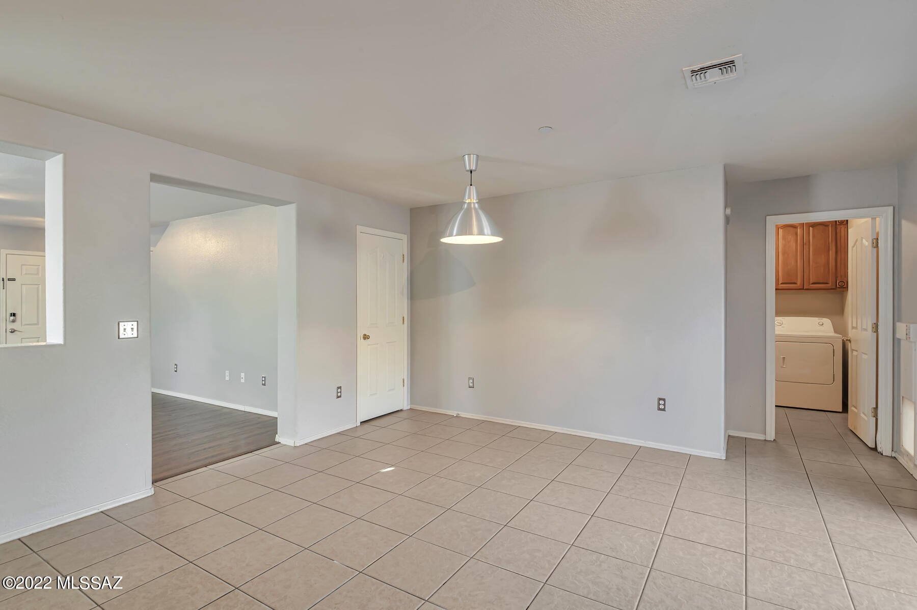 Tierra Del Paraiso(1-133) - Residential Lease