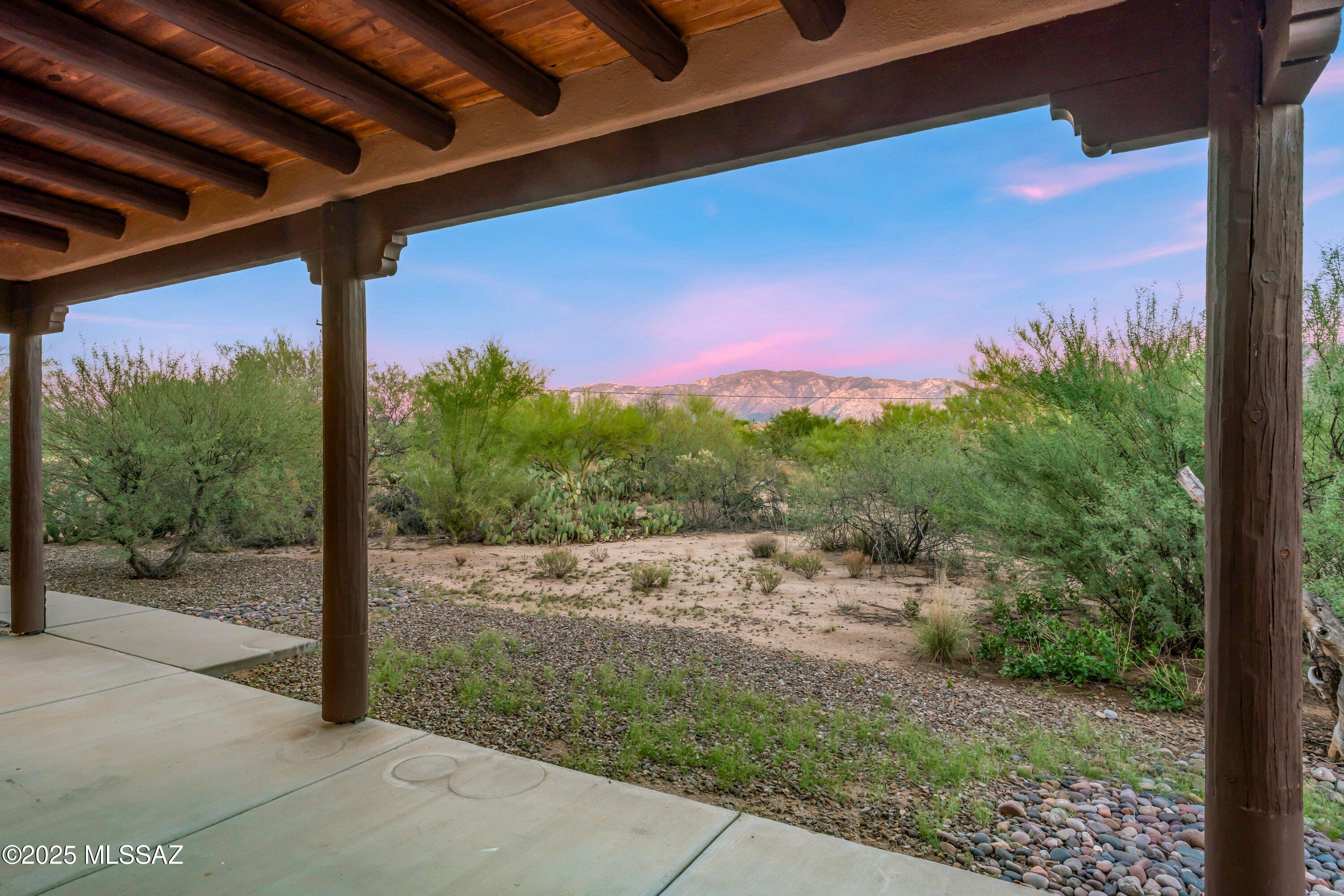 La Cholla Airpark - Residential