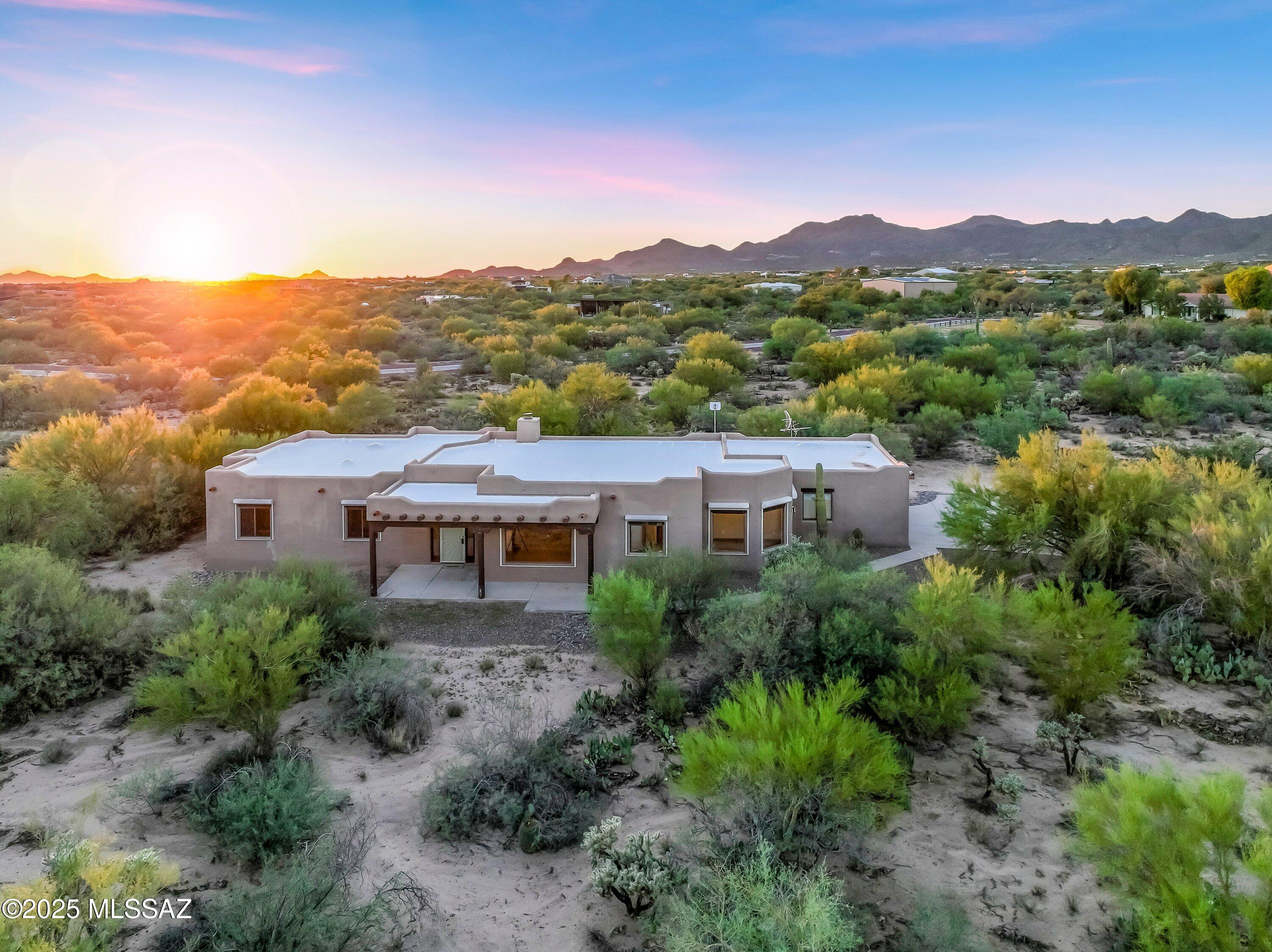 La Cholla Airpark - Residential