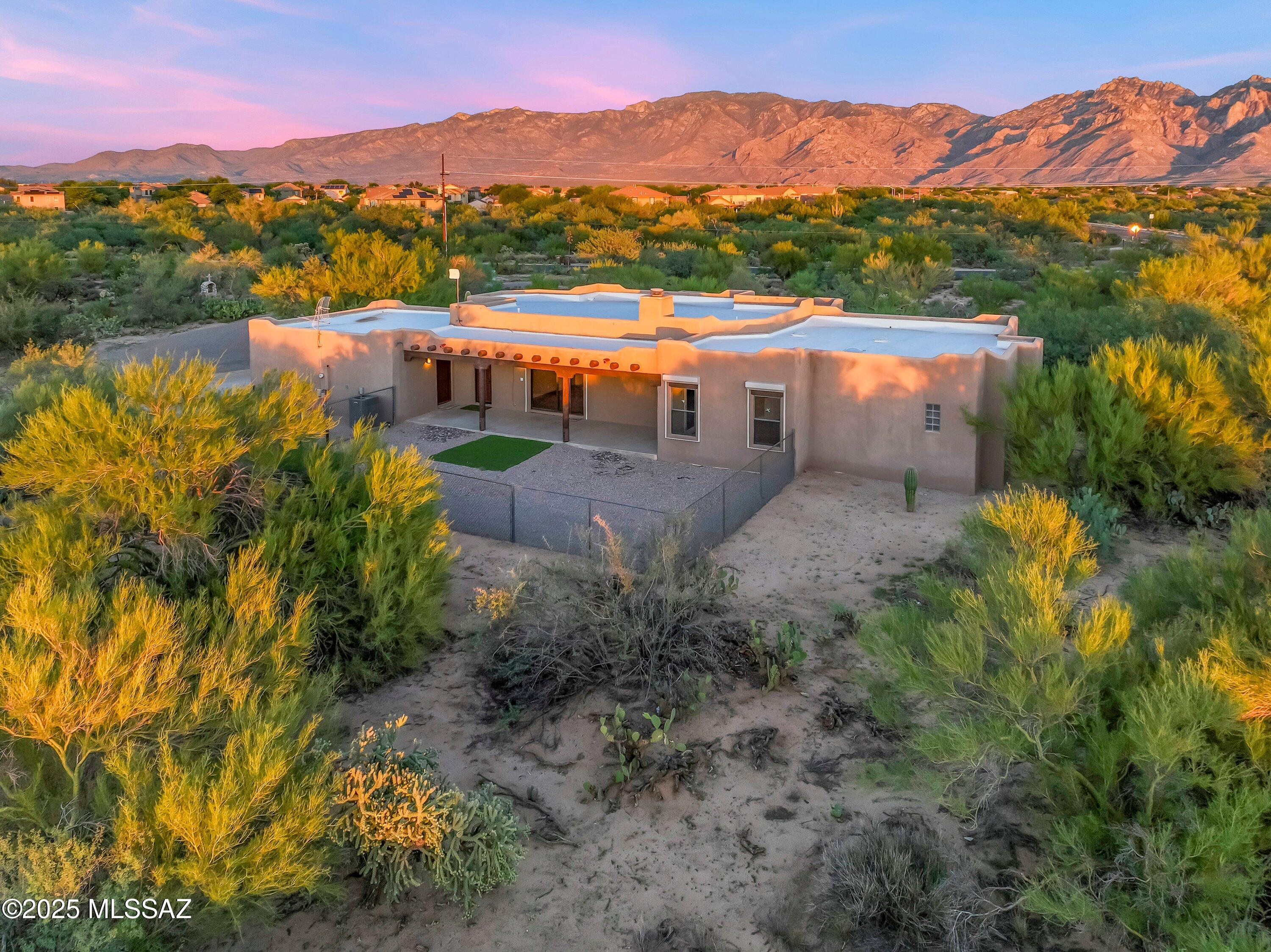 La Cholla Airpark - Residential