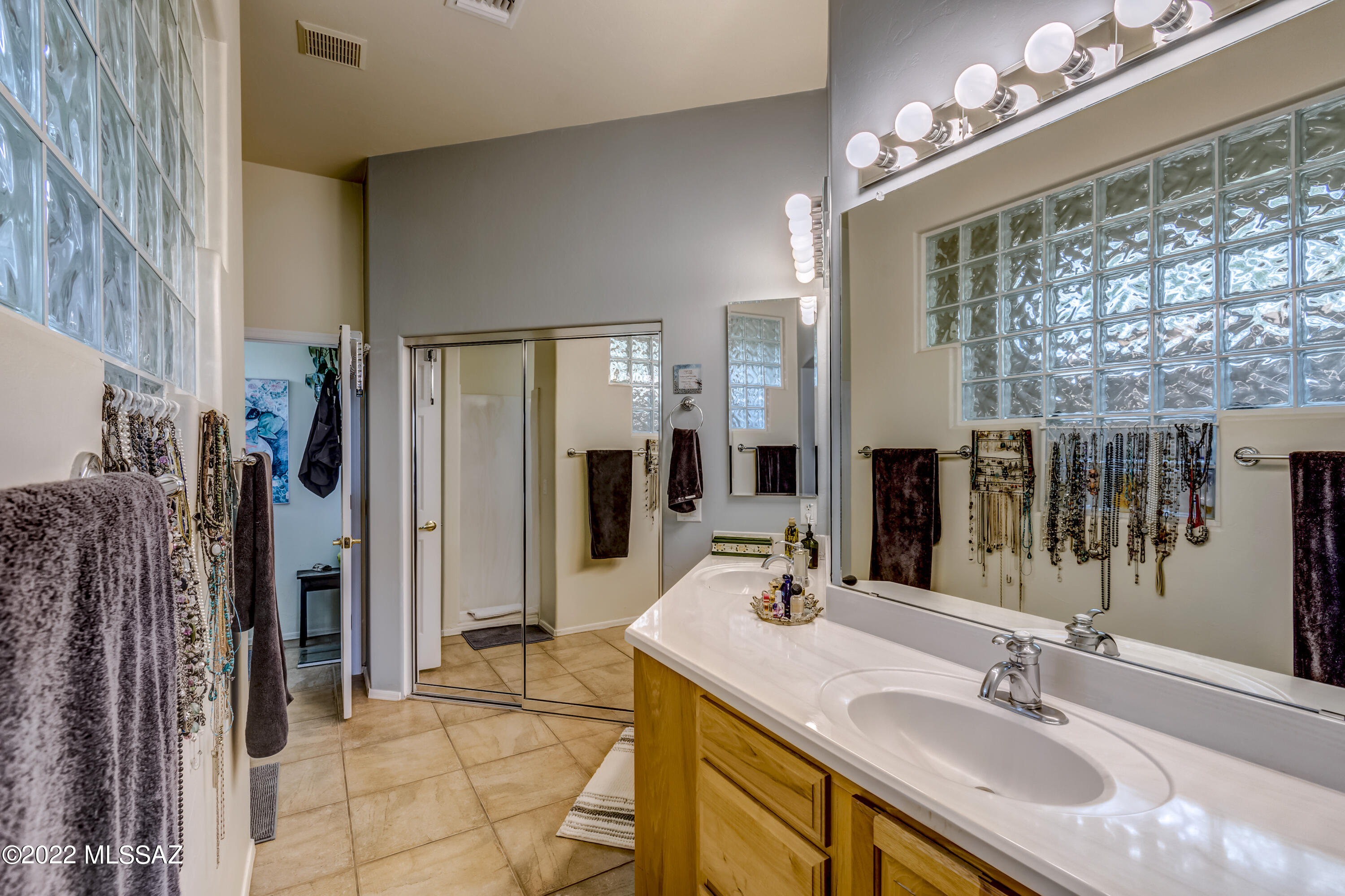 Sycamore Hills Est. (1-82) - Residential